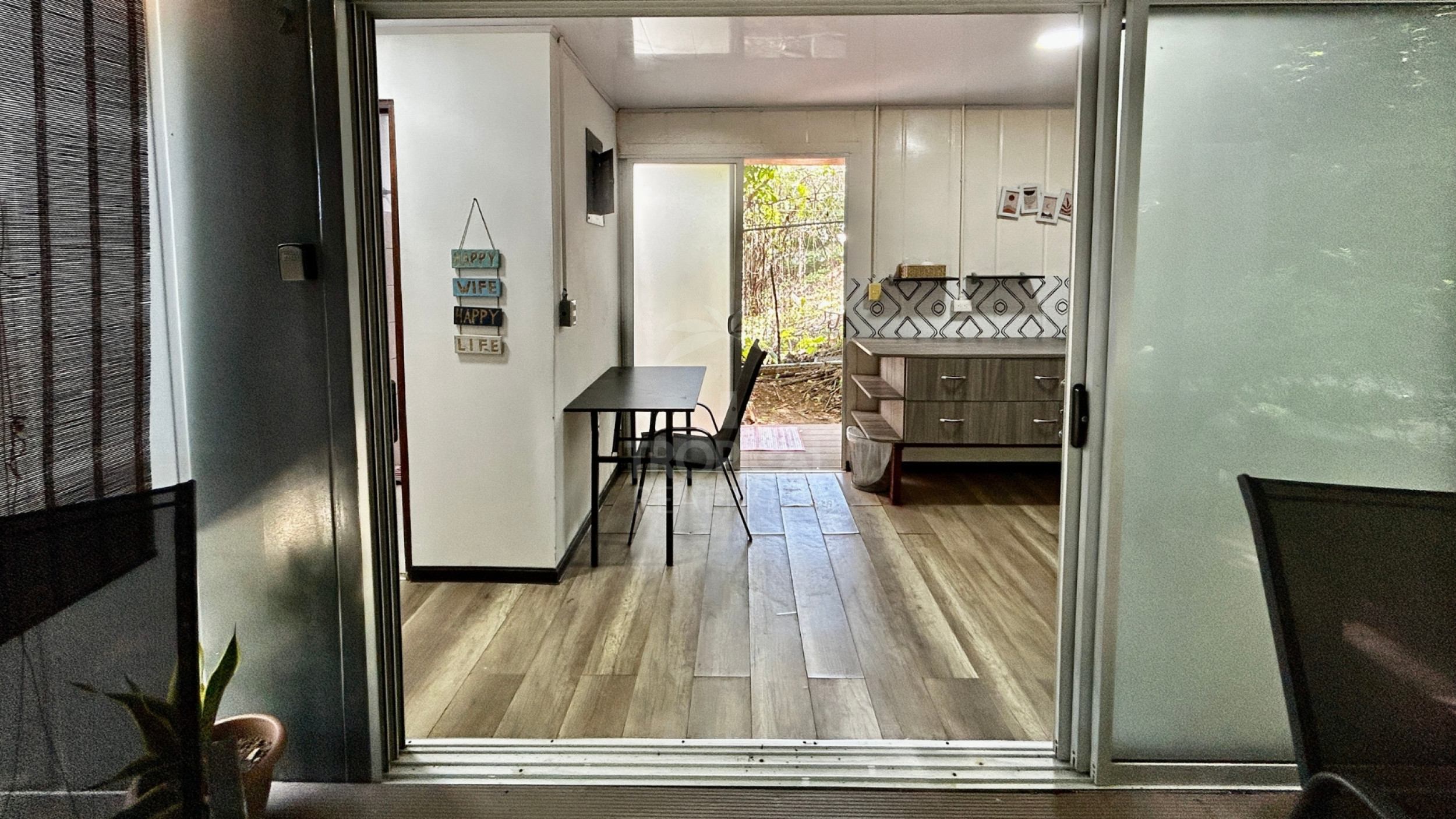 Studio Apartment for Rent – Just Steps from Playa Hermosa, Santa Teresa