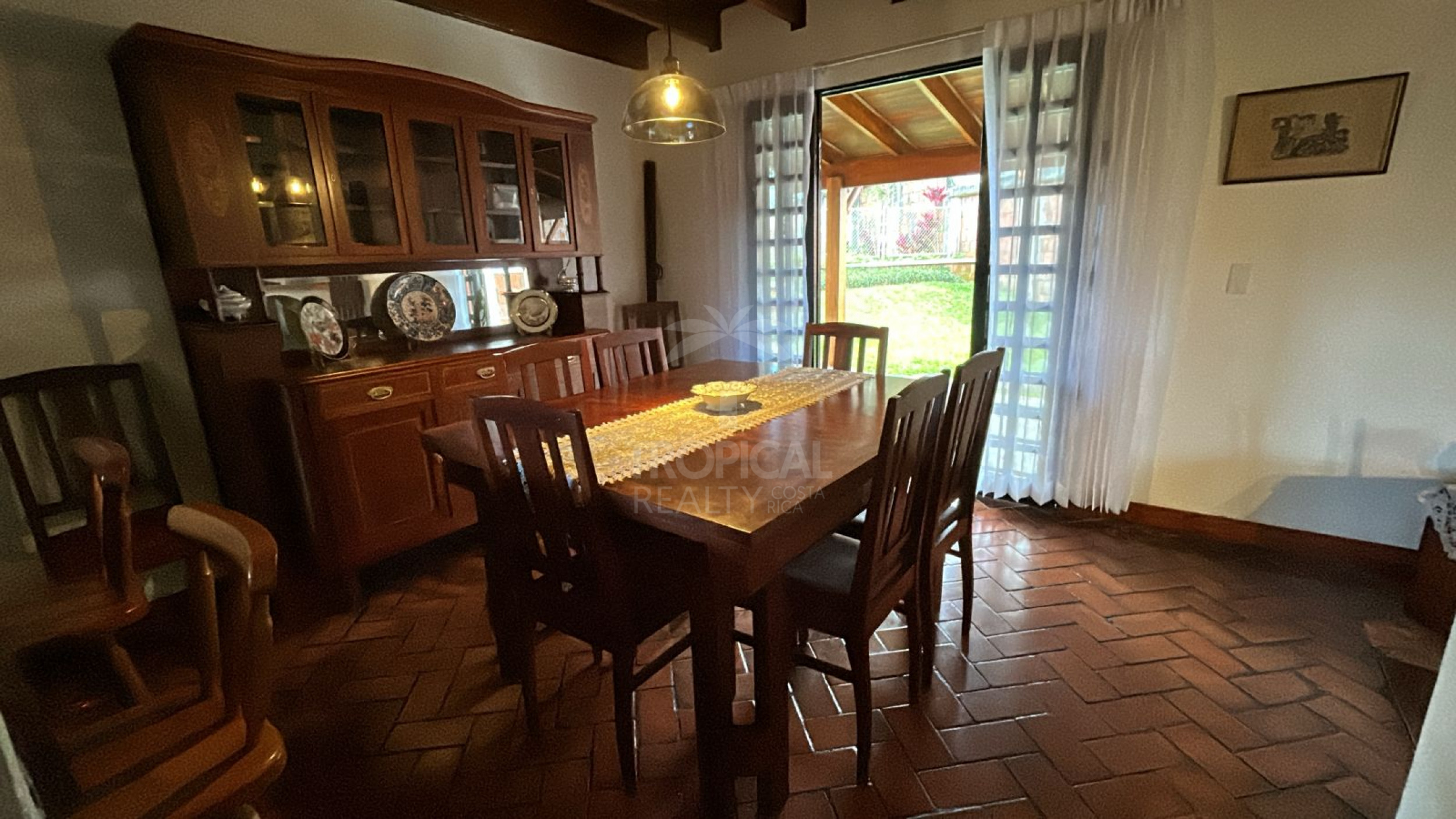 For Sale: House with Mixed Land Use in Granadilla – Large Lot with Development Potential | $819,000