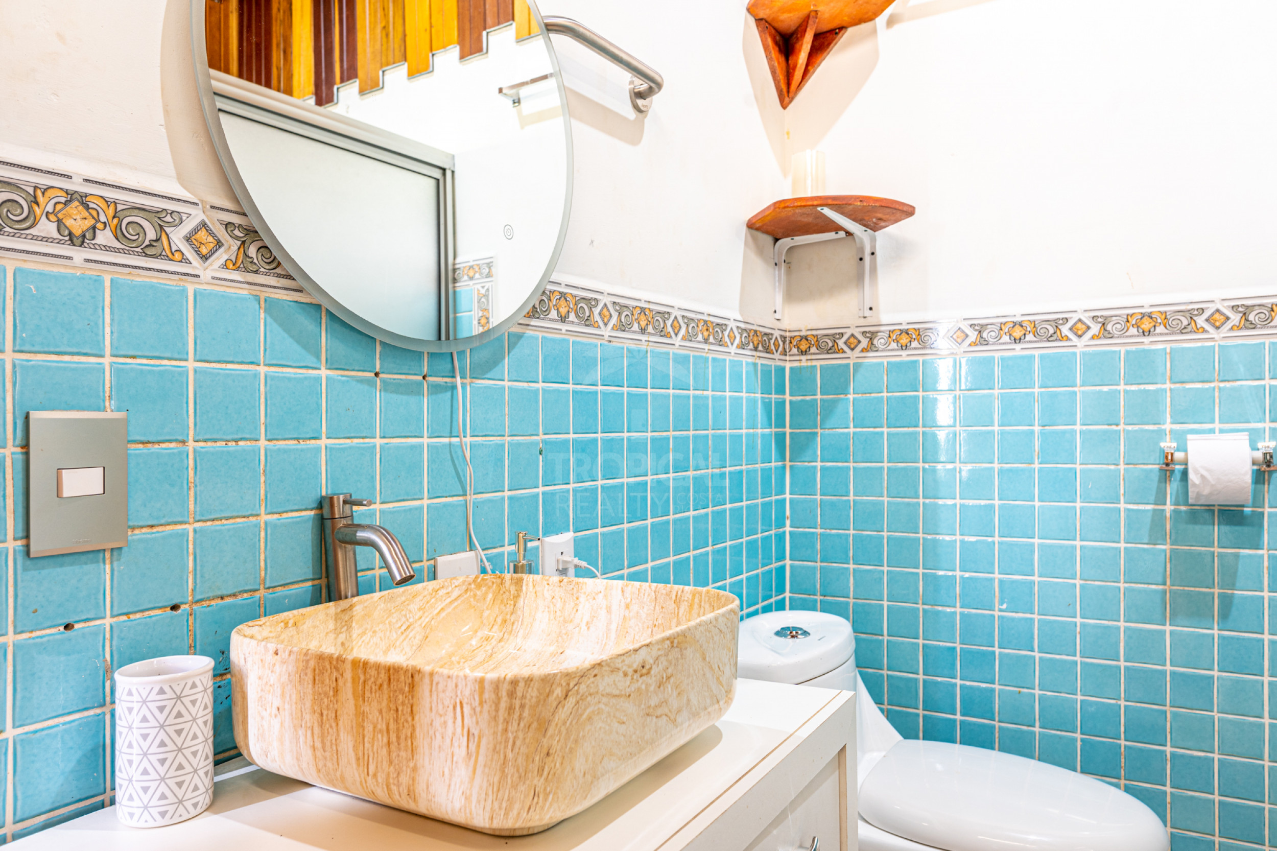 Ocean-View Boutique Hotel in Dominical – 13 Turn-Key Units on 1 Hectare