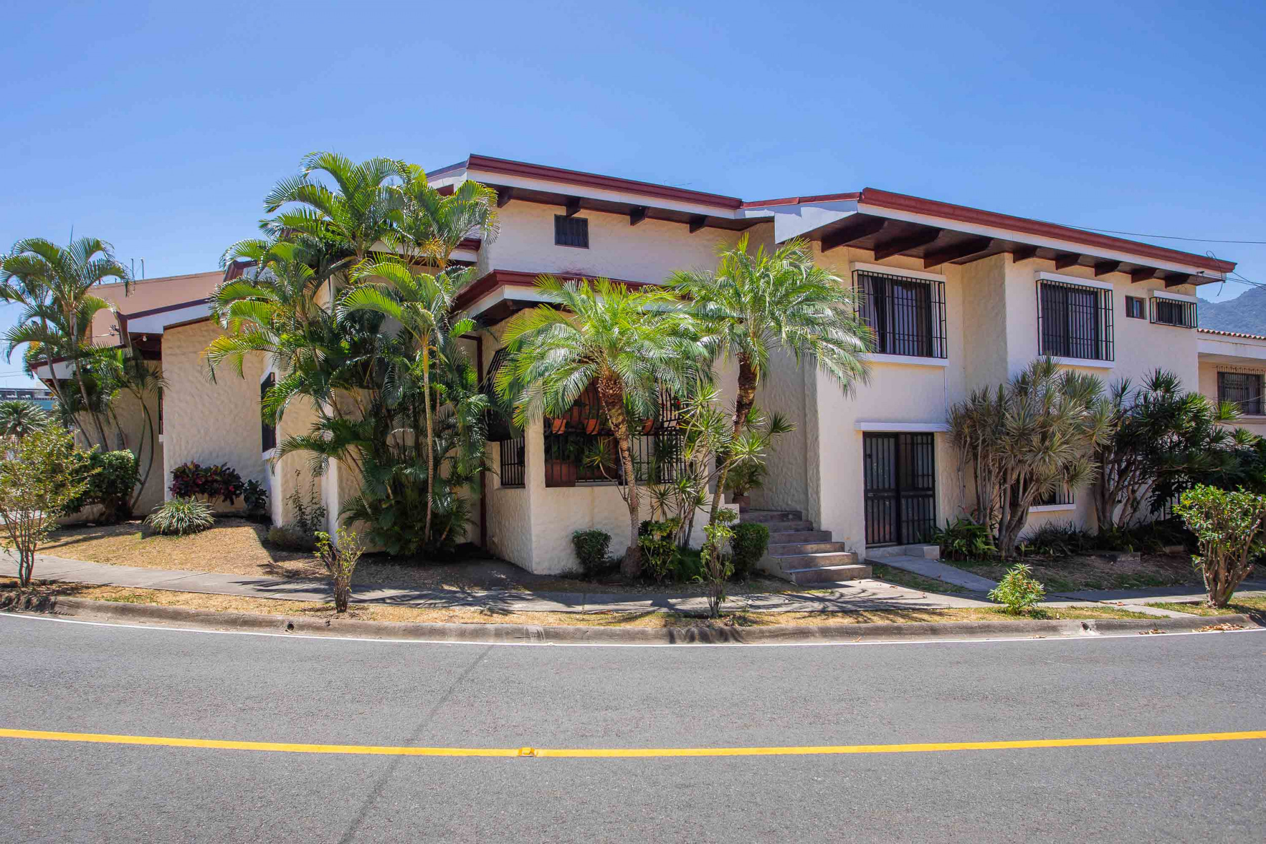 Contemporary Home with Apartment for sale in Trejos Montealegre, Escazu, SOLD