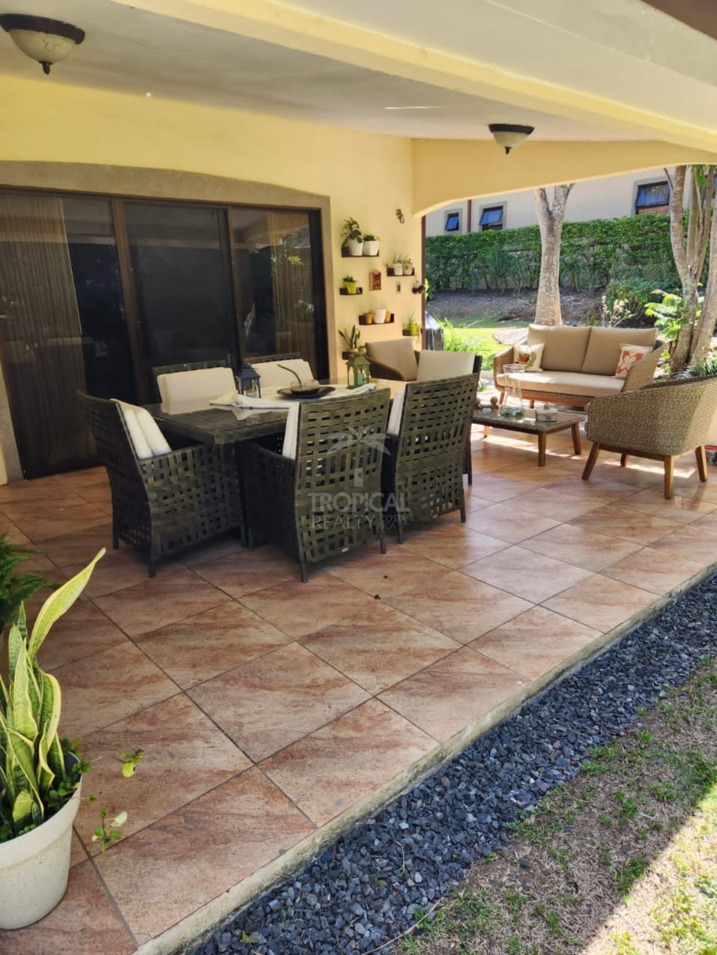 Single-Story Home for Sale in Bosque Dorado Condominium, Santa Ana – SOLD