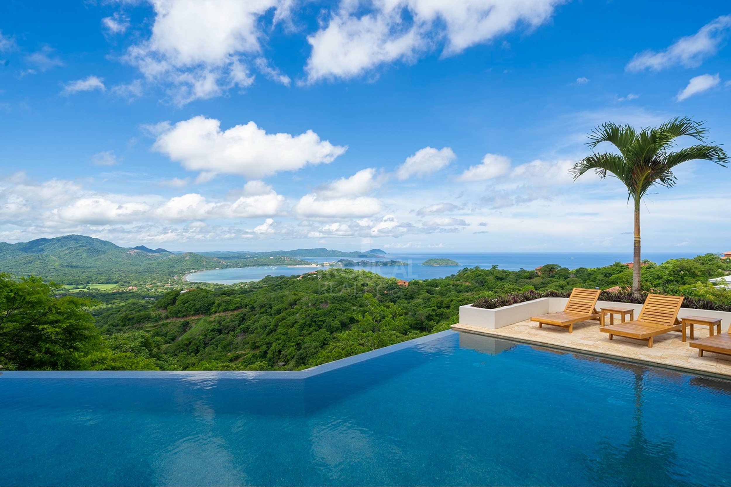 Luxury Ocean View Villa for Sale in Pacific Heights with Infinity Pool & Panoramic Views