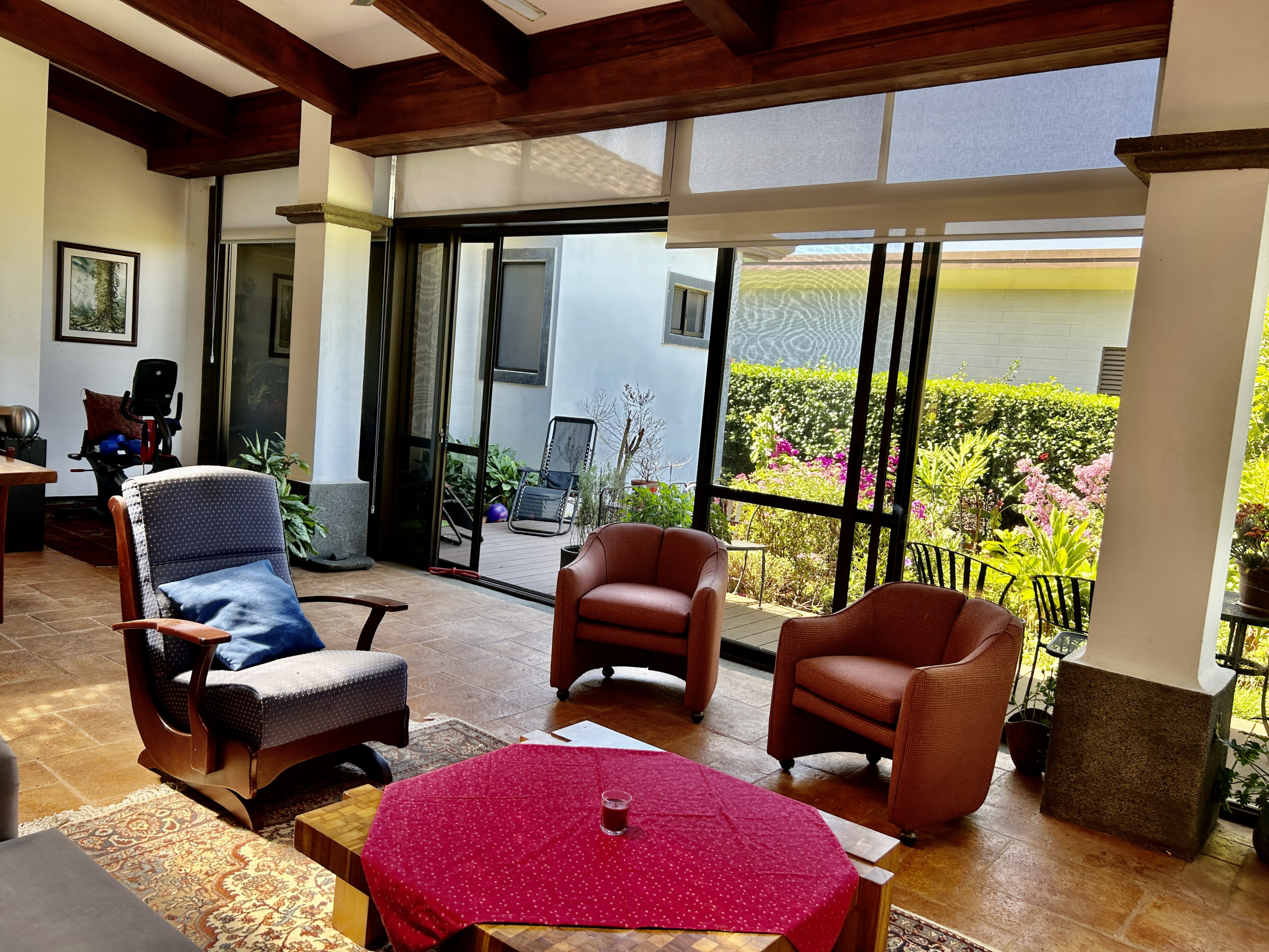 House for sale in a condominium within Ciudad-Hacienda Los Reyes