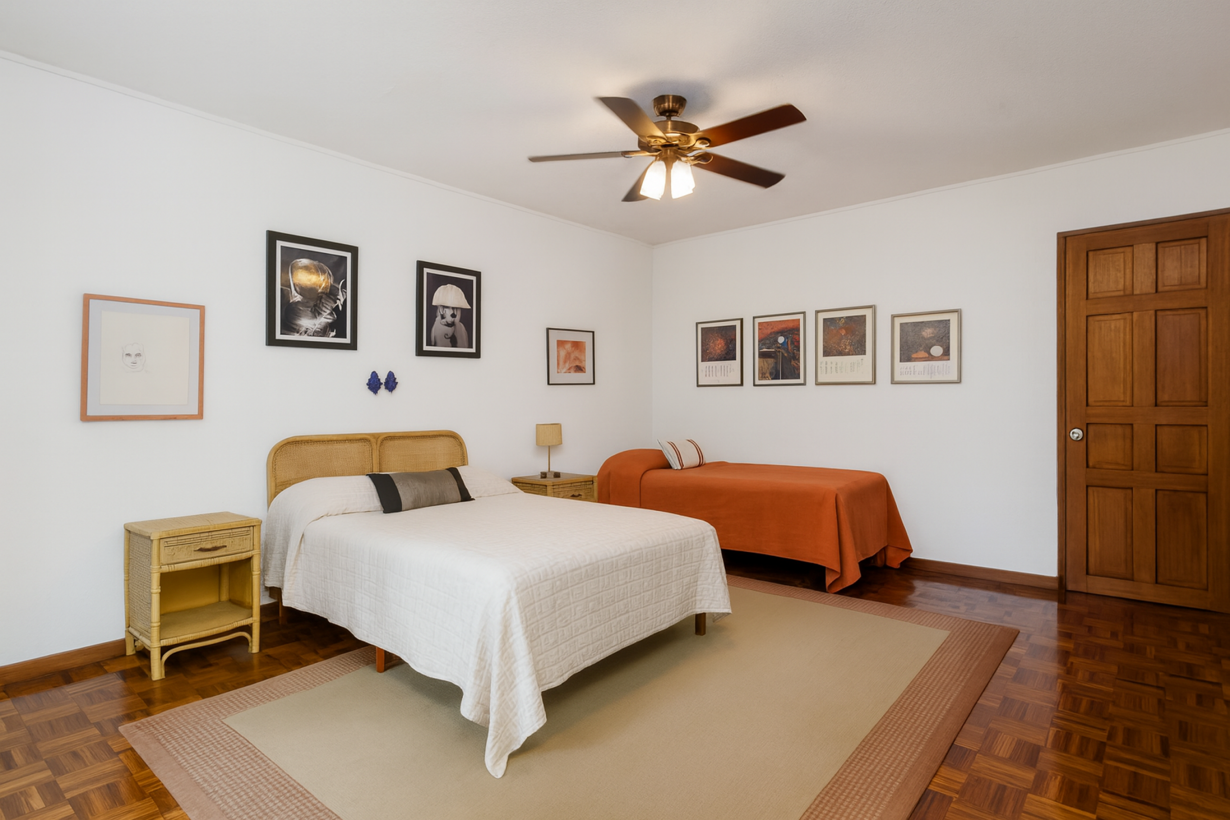 One-Story Home for Sale – Los Laureles, Escazú | Prime Location, Views & Timeless Design