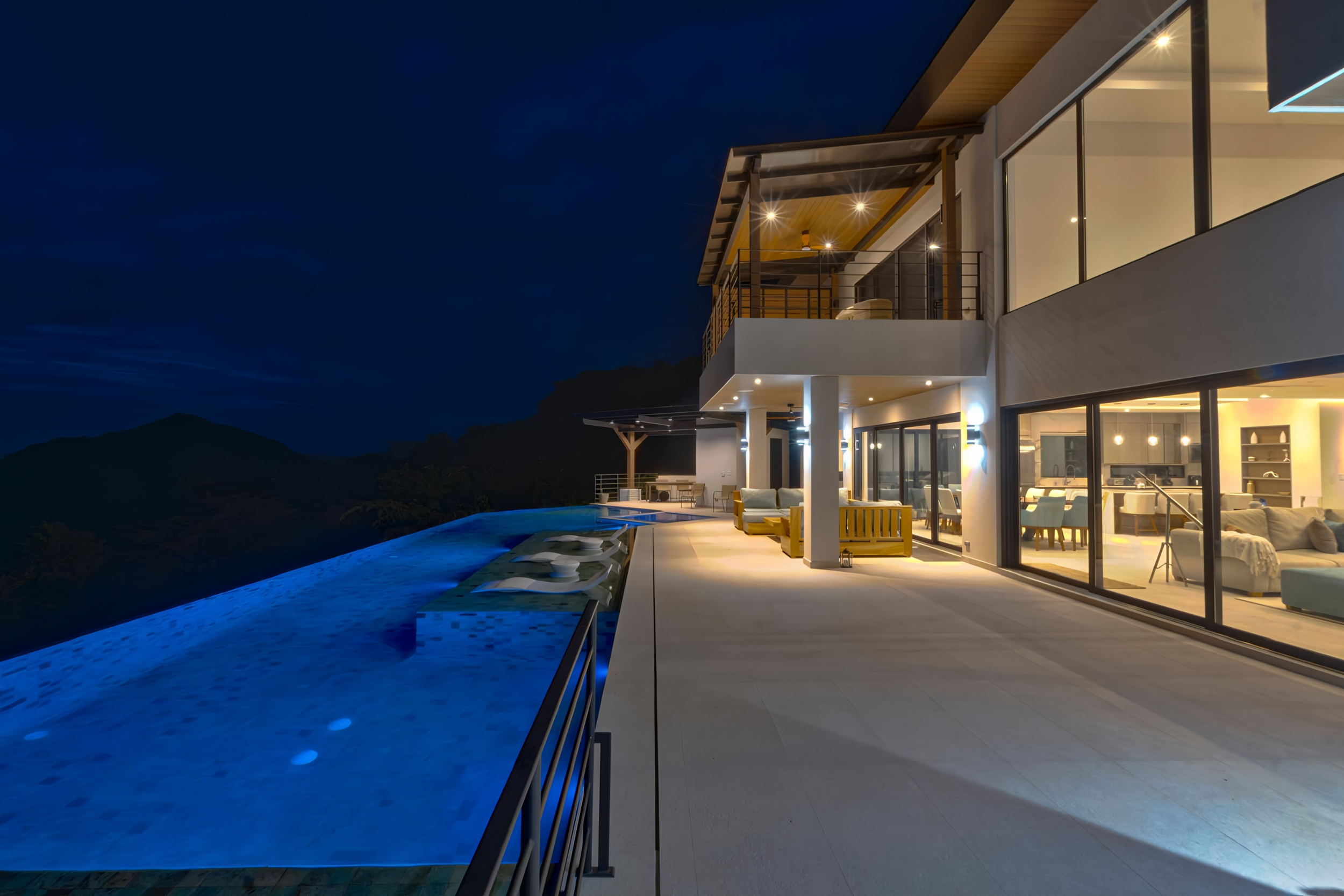 Exclusive 9-Bedroom Villa in Mar Vista Condominium | Ocean Views and Vacation Rental Potential