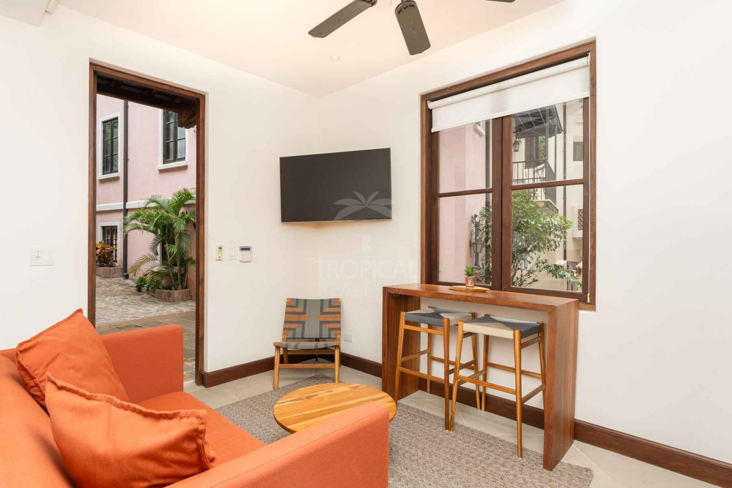 Modern Studio Residence Just Steps from the Beach in Las Catalinas