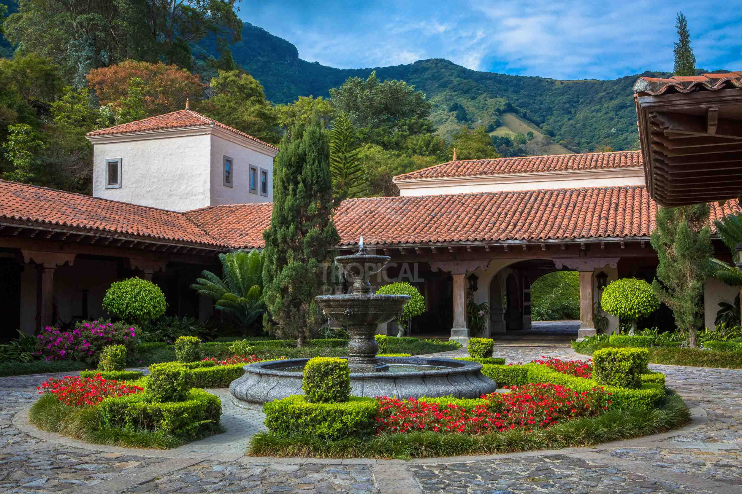Las Catalinas de Pico Blanco – Costa Rica's Iconic Mountain Estate