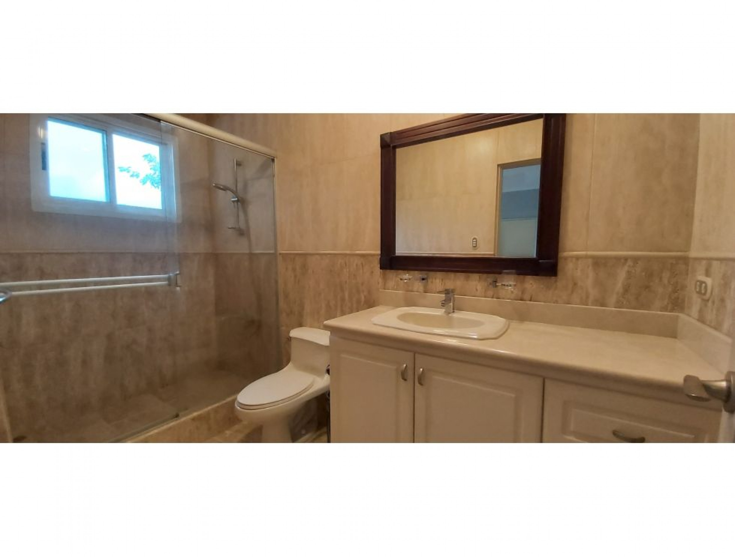 Charming Independent Residence available for Sale, Valle del Sol
