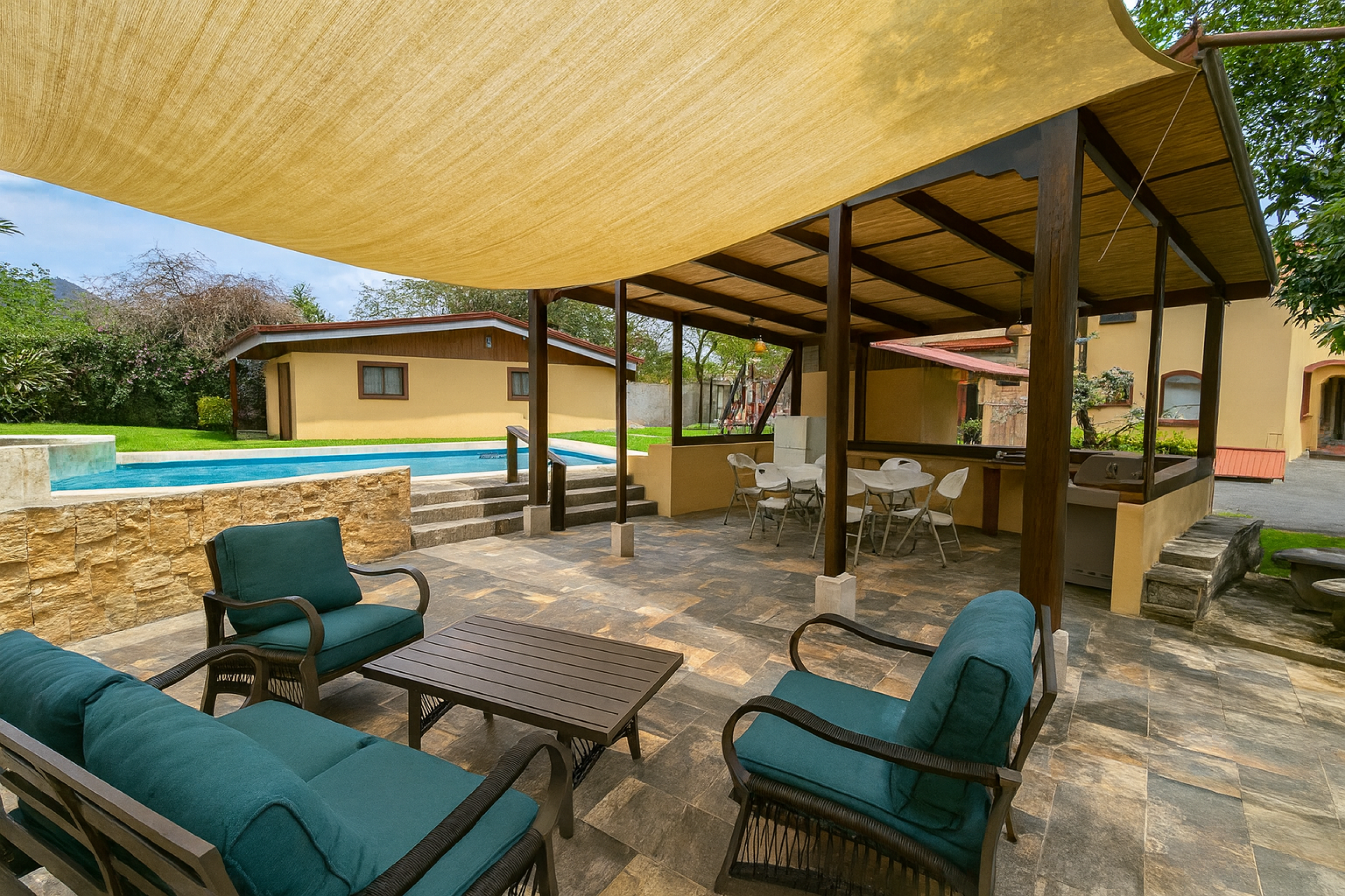 Stunning Home with Pool, Guest Apartments and Panoramic Views in Escazú | ISOLD