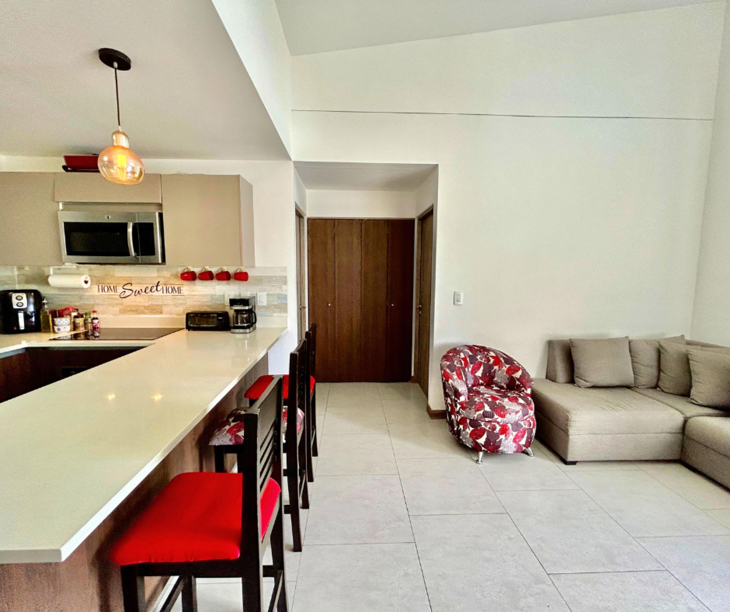 For Sale: 1-Bedroom Apartment in Escazú with Mountain Views and Exceptional Amenities