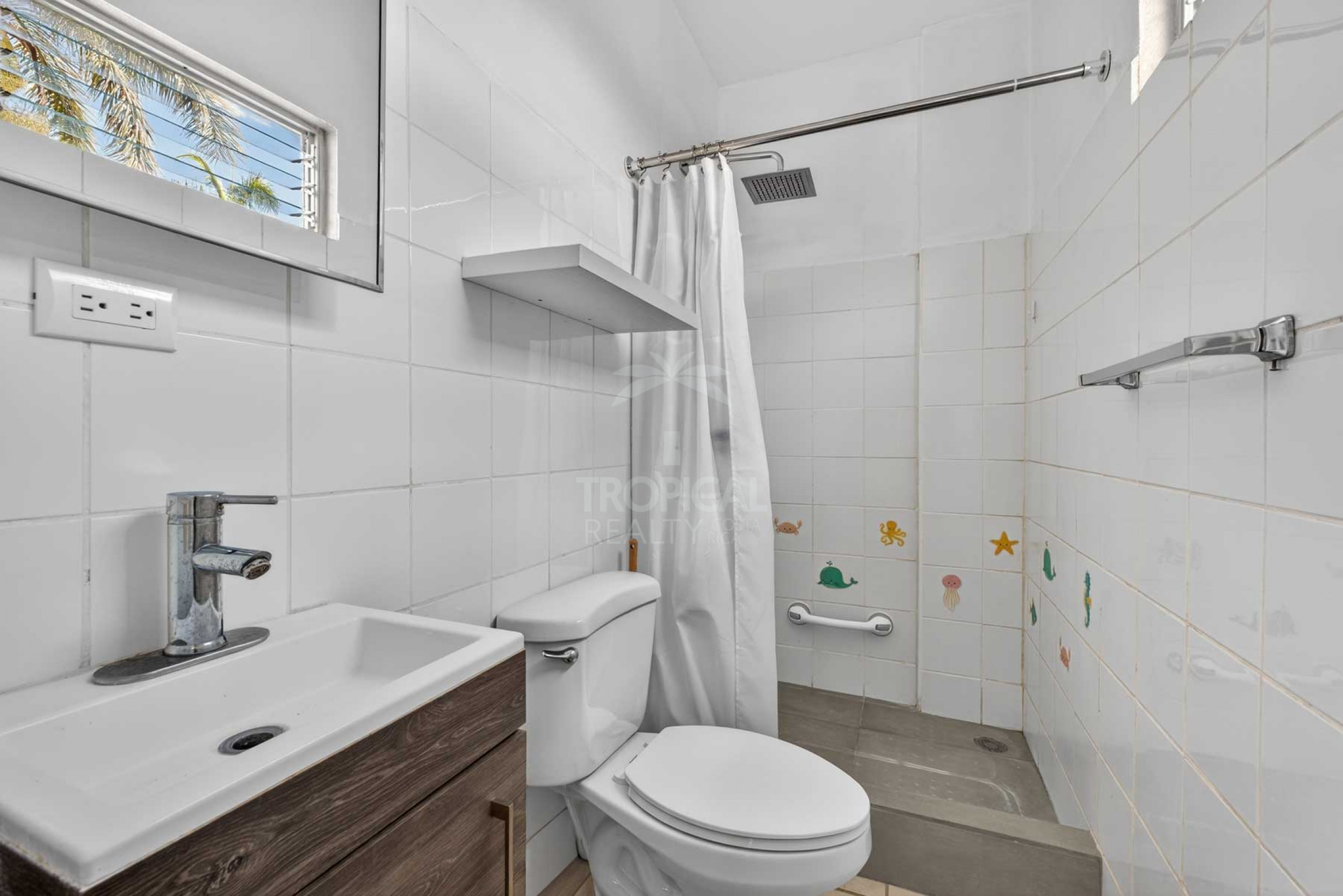 Tropical Condo for Sale in Tamarindo | Walk to the Beach and Strong Rental Potential