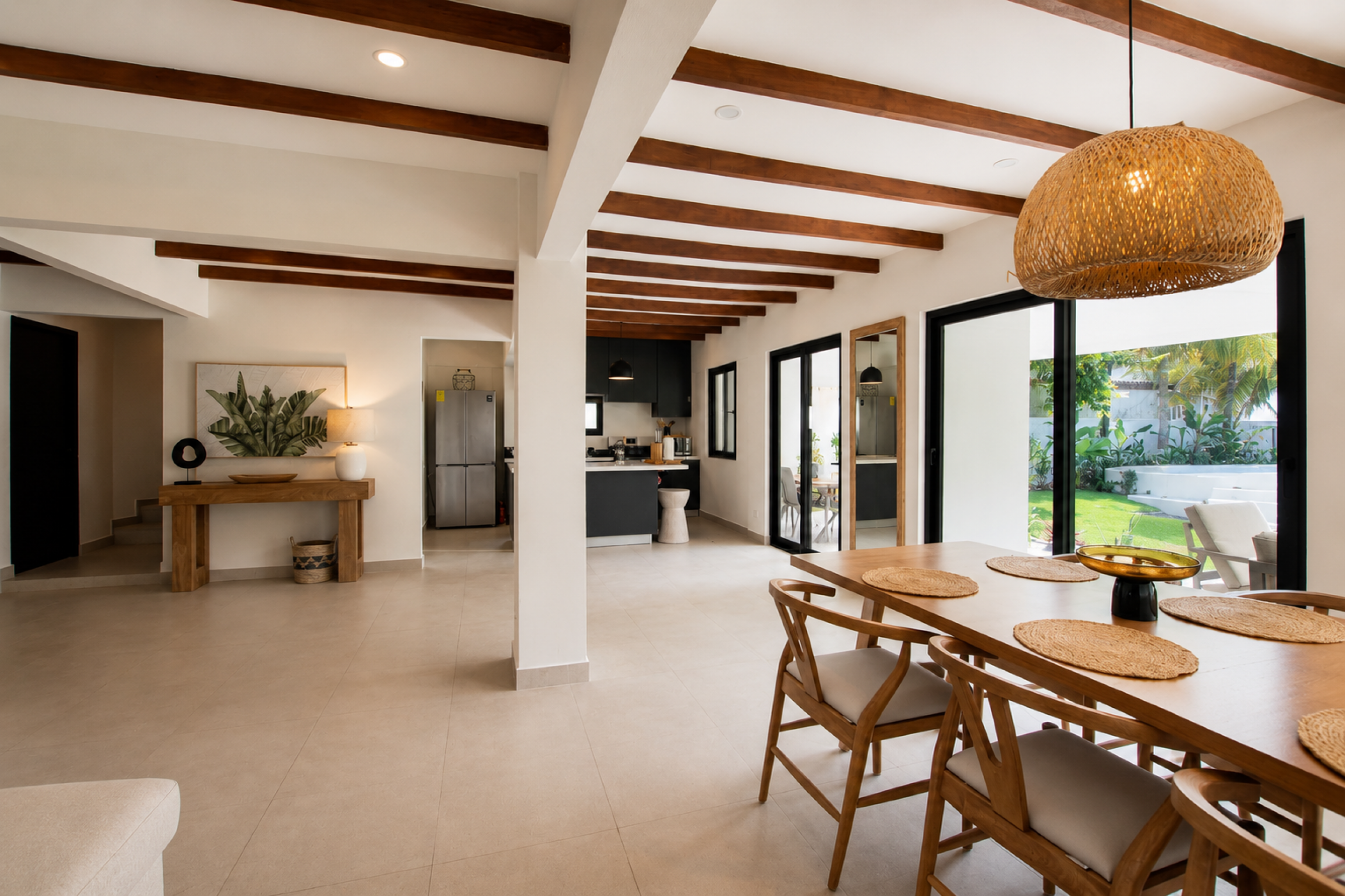 Luxury Oceanfront Living in Playa Tivives, Costa Rica