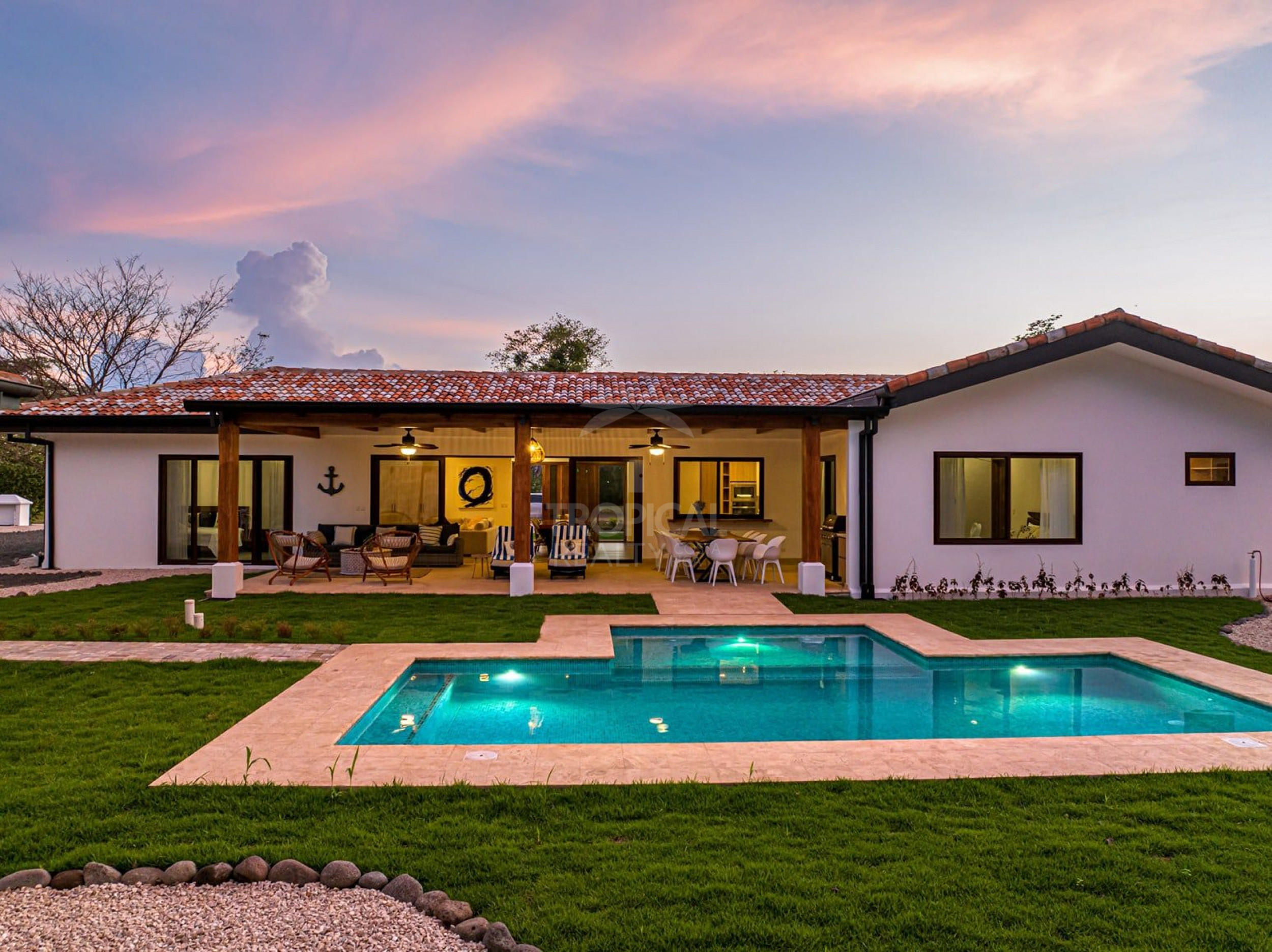 Luxury Villa in Hacienda Pinilla – Guest House, Private Pool & Resort-Style Living