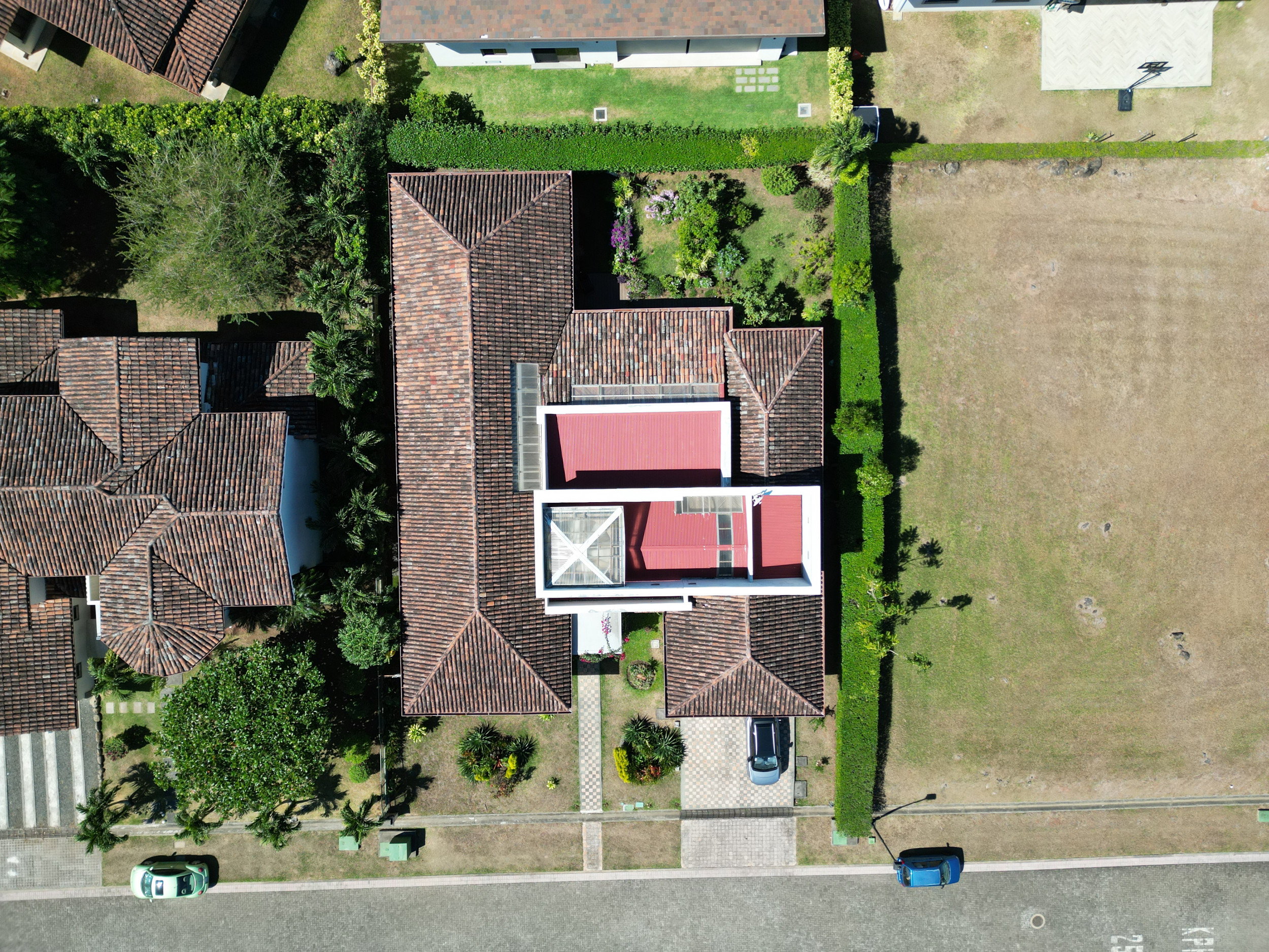 House for sale in a condominium within Ciudad-Hacienda Los Reyes