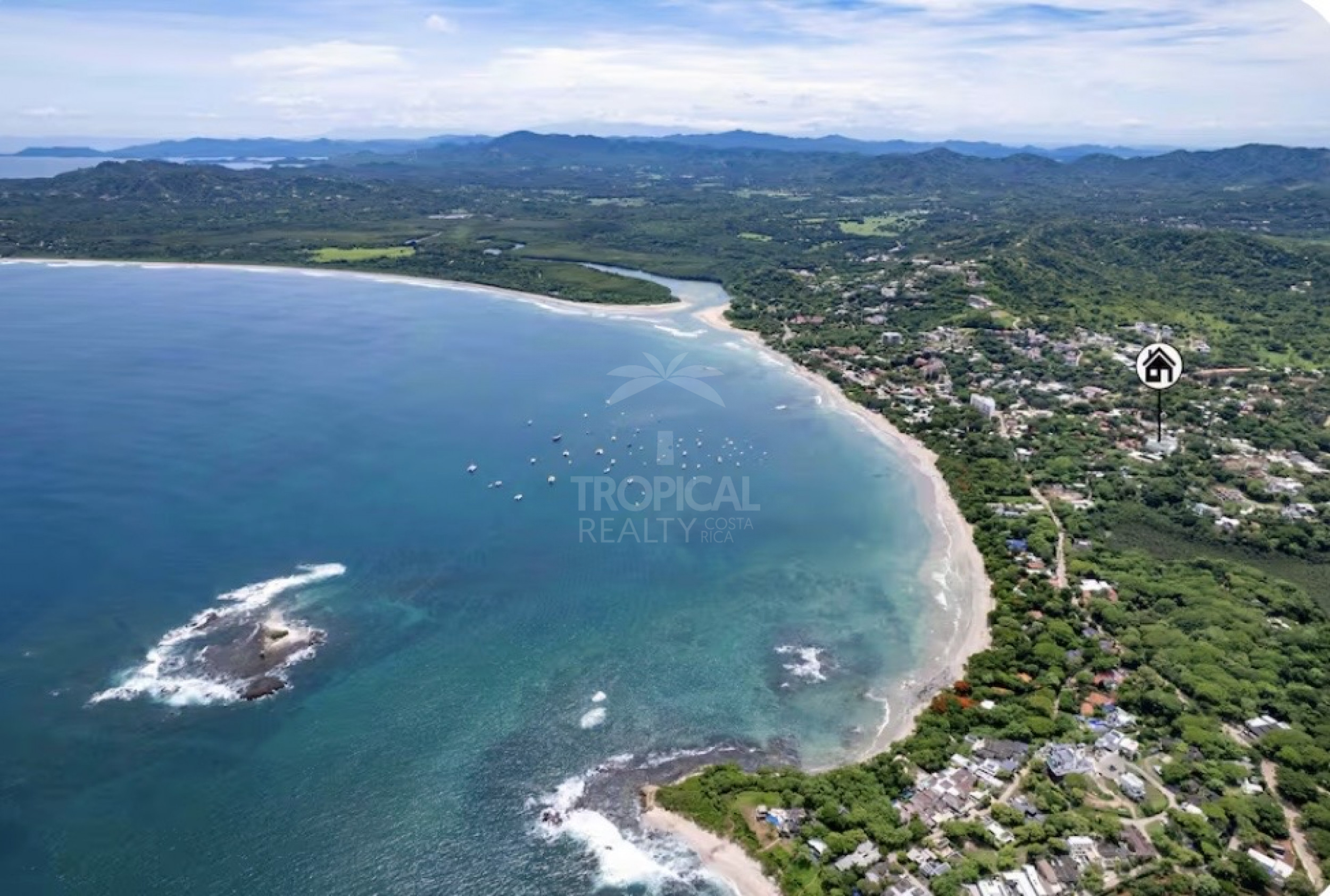Beach Condo for Sale in Tamarindo – Tropical Living Just Steps from the Ocean