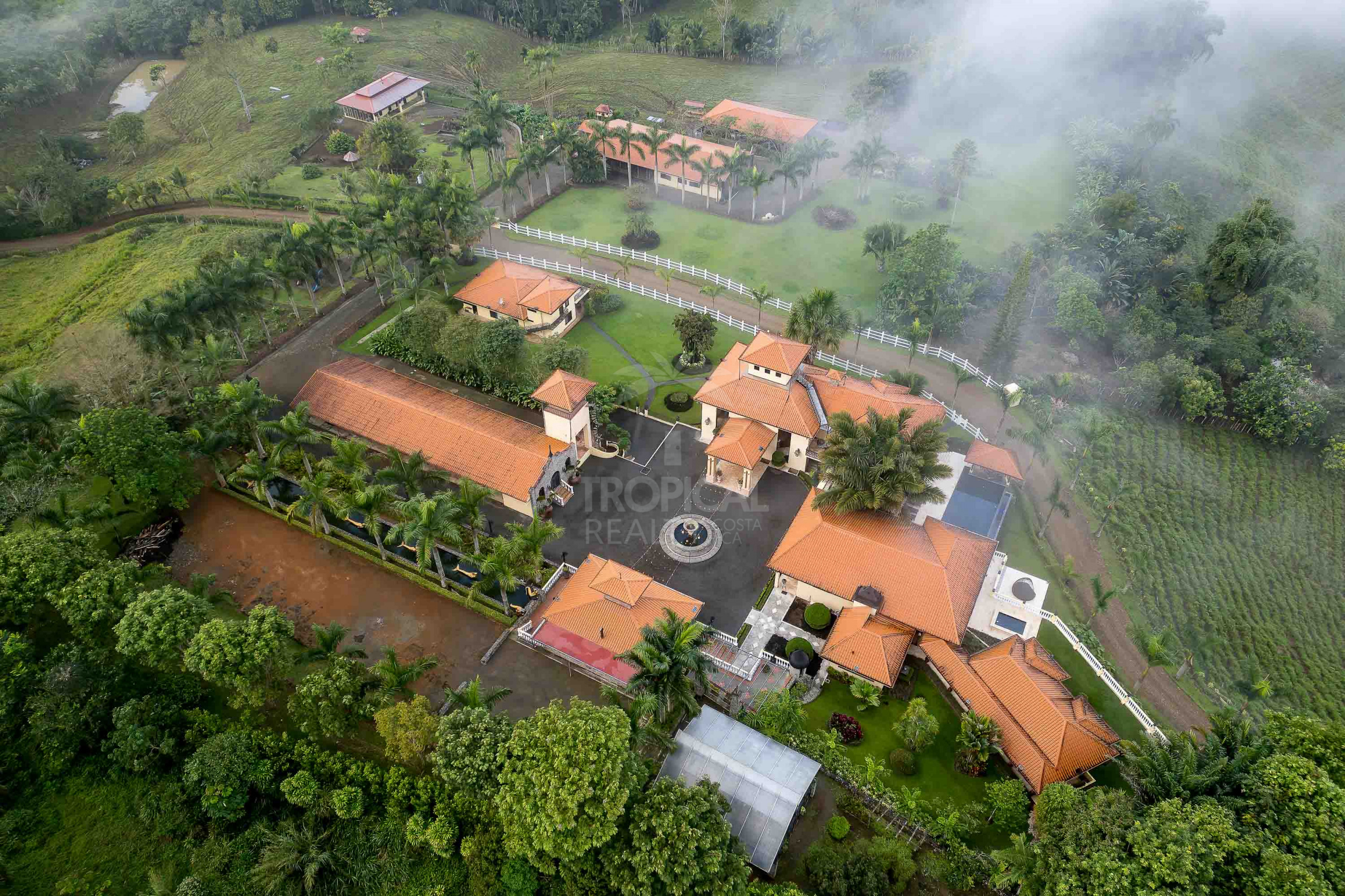 Grand Luxury Estate – Rancho Villa Verde