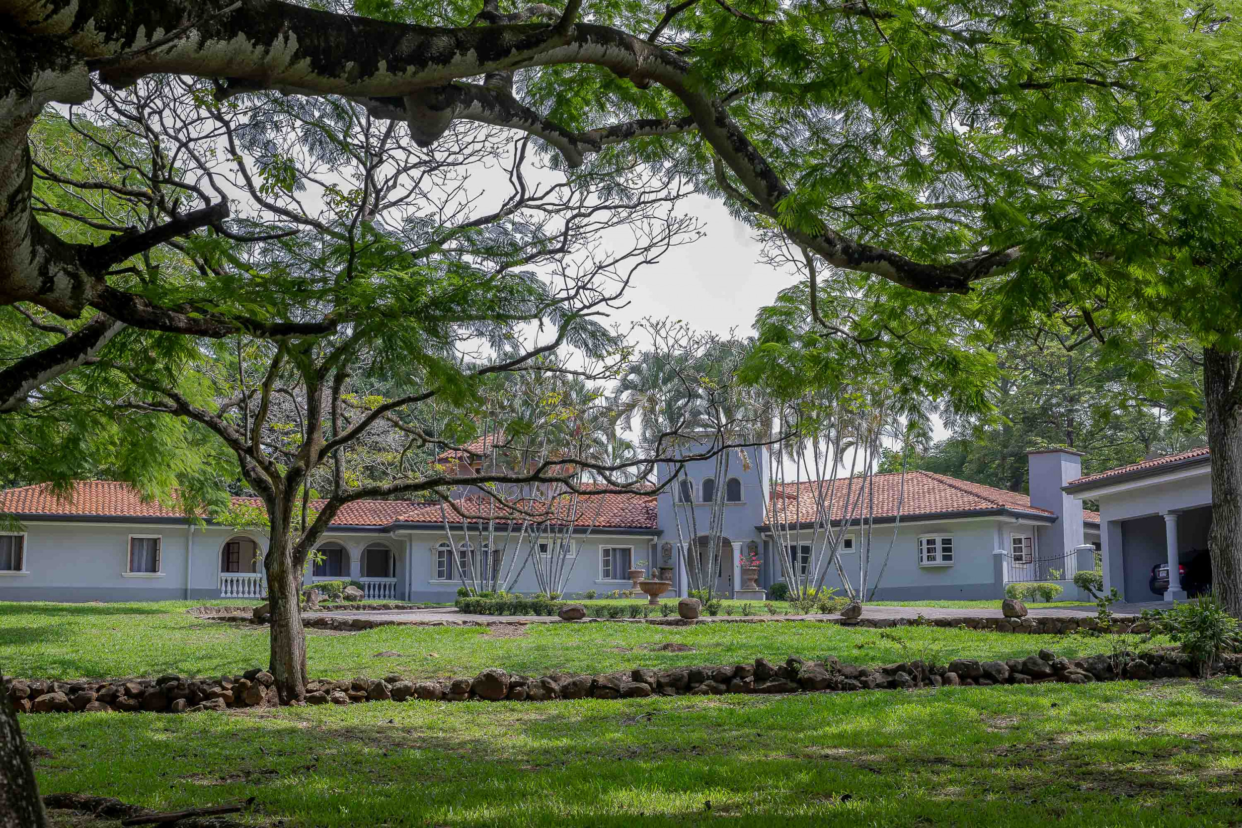 Resort-Style Luxury Villa in Turrucares, Alajuela: Your Dream Home Awaits!