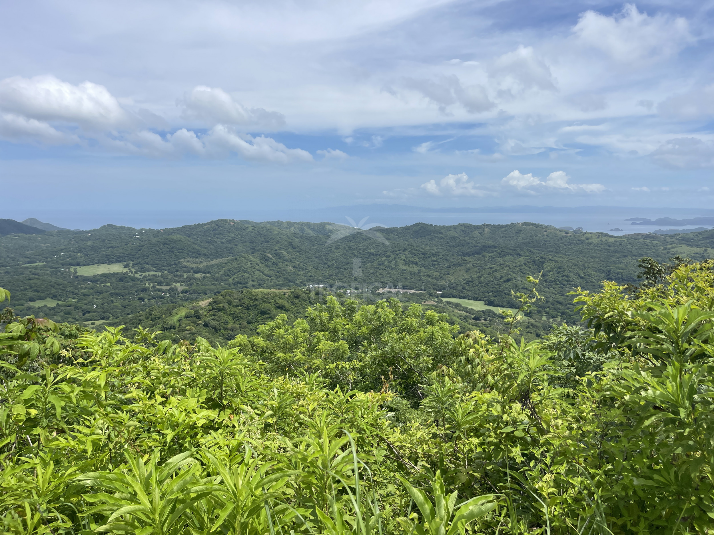 Nuevo Colon 1,24 acres - 5000m2 Estate with Panoramic Ocean Views in Guanacaste