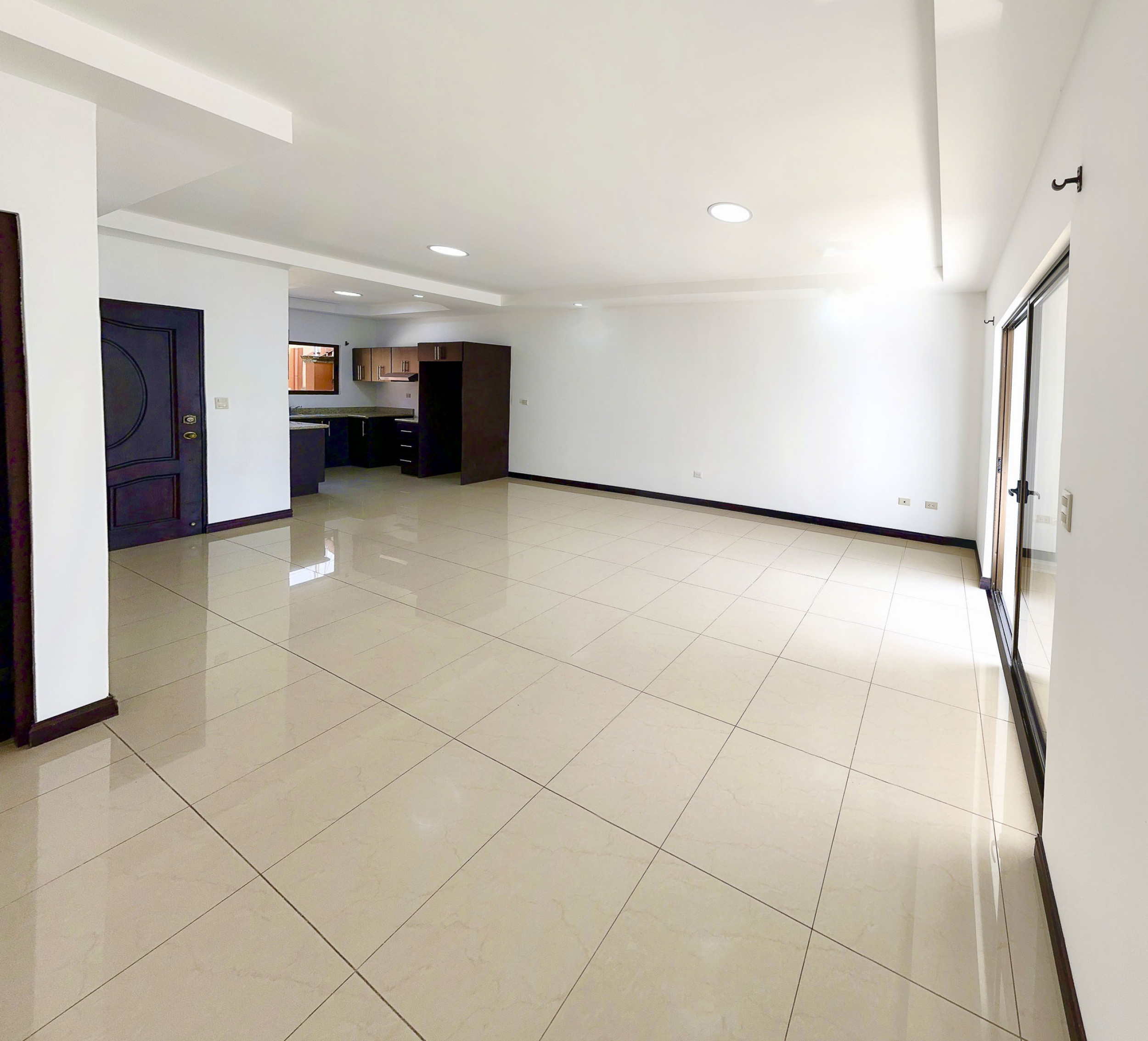 Modern 2-Bedroom Condo in Monte Blanco, Heredia