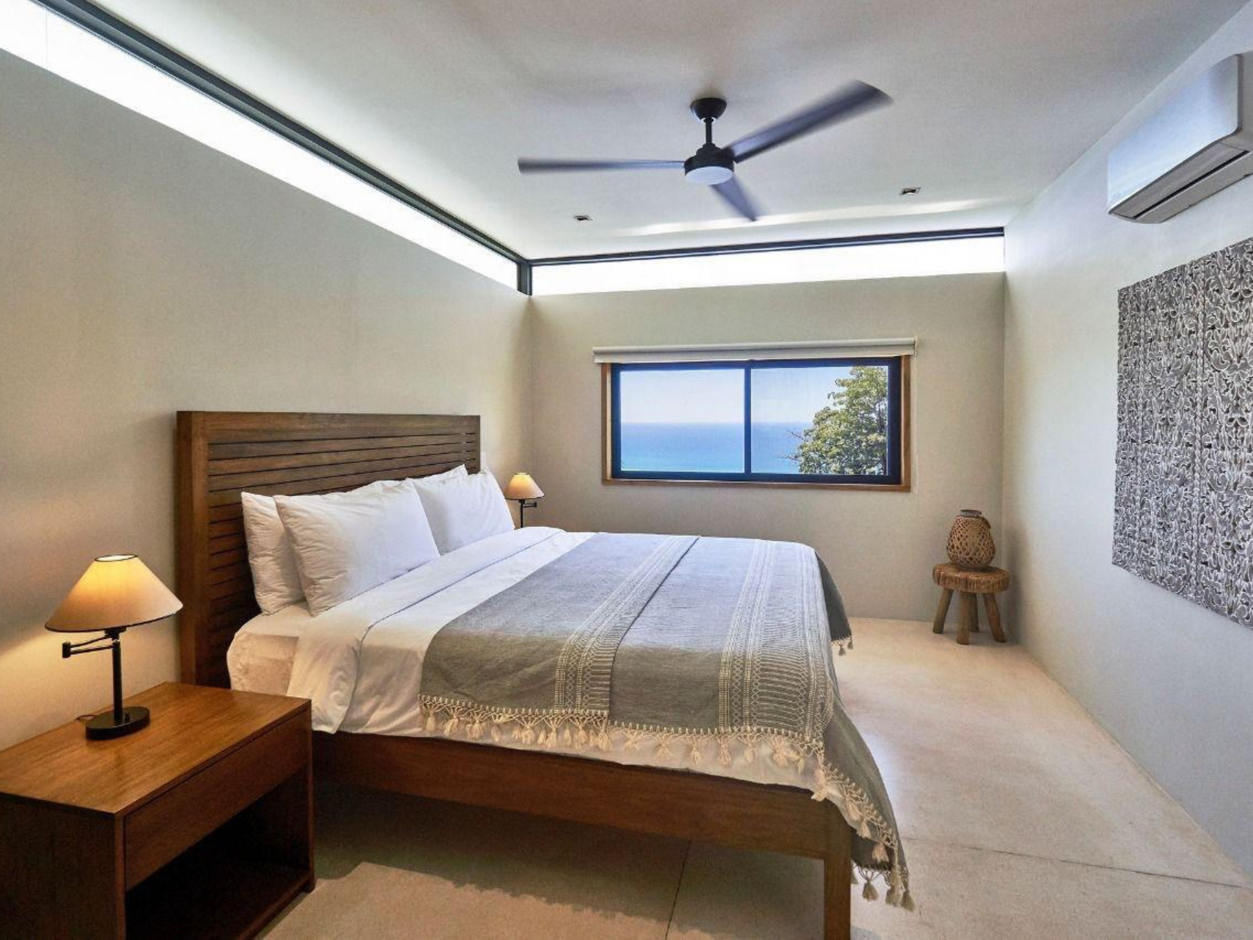 Luxury Oceanview Home in Santa Teresa - USD $1,500,000