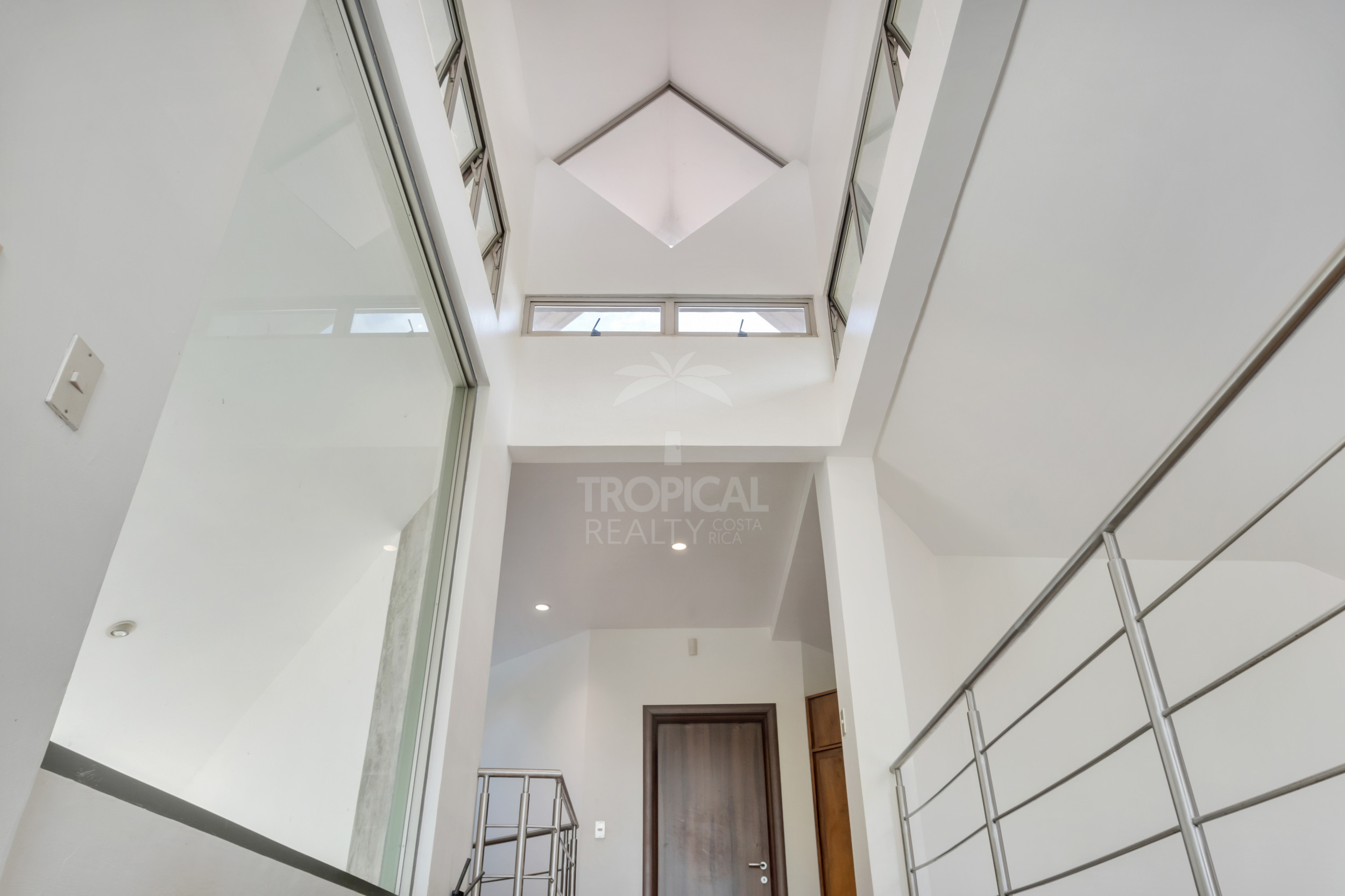 Modern Jungle Villa in Las Delicias – Santa Teresa
