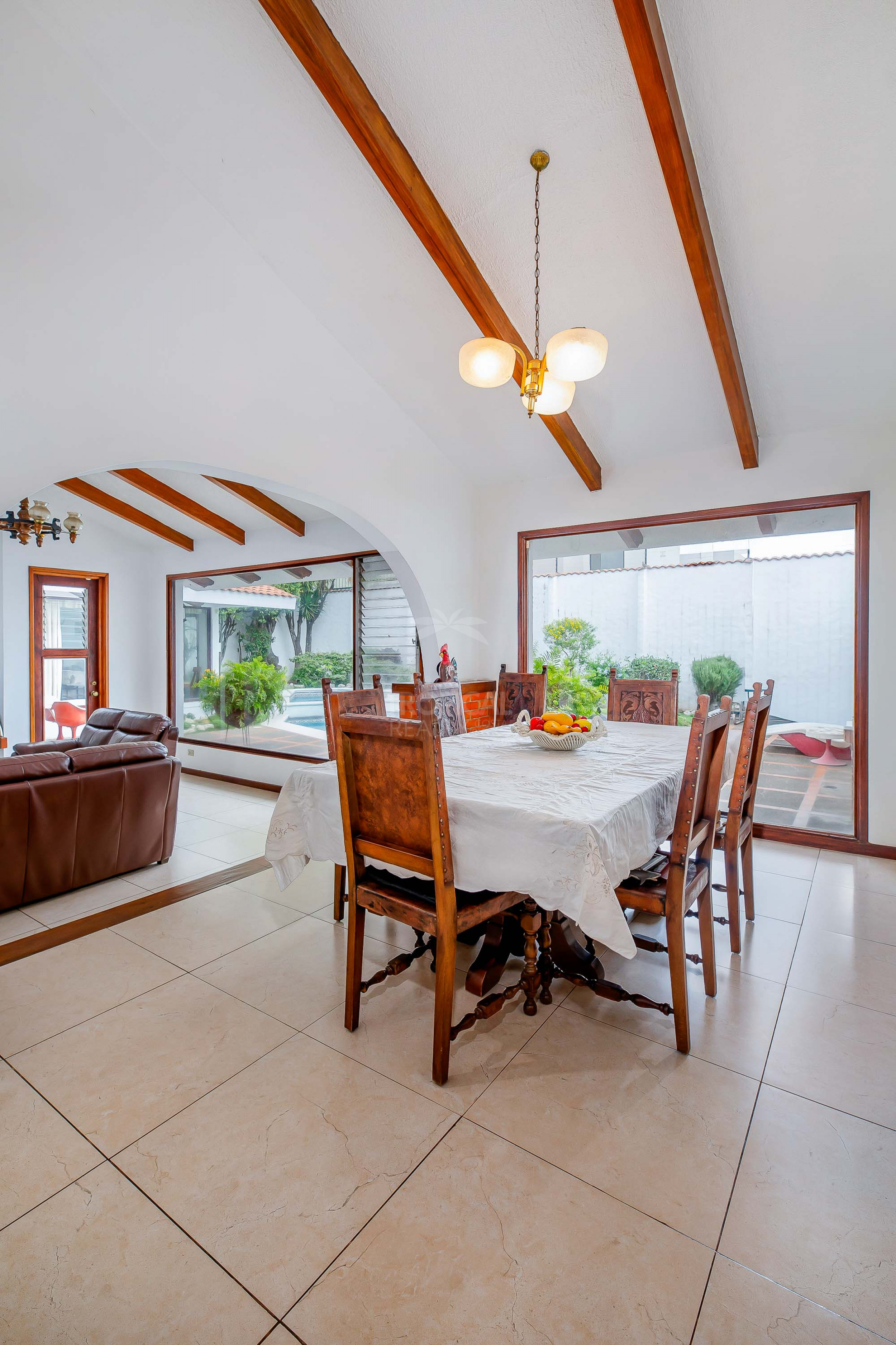 Single-Story Home with Private Pool for Sale in Trejos Montealegre, Escazú SOLD