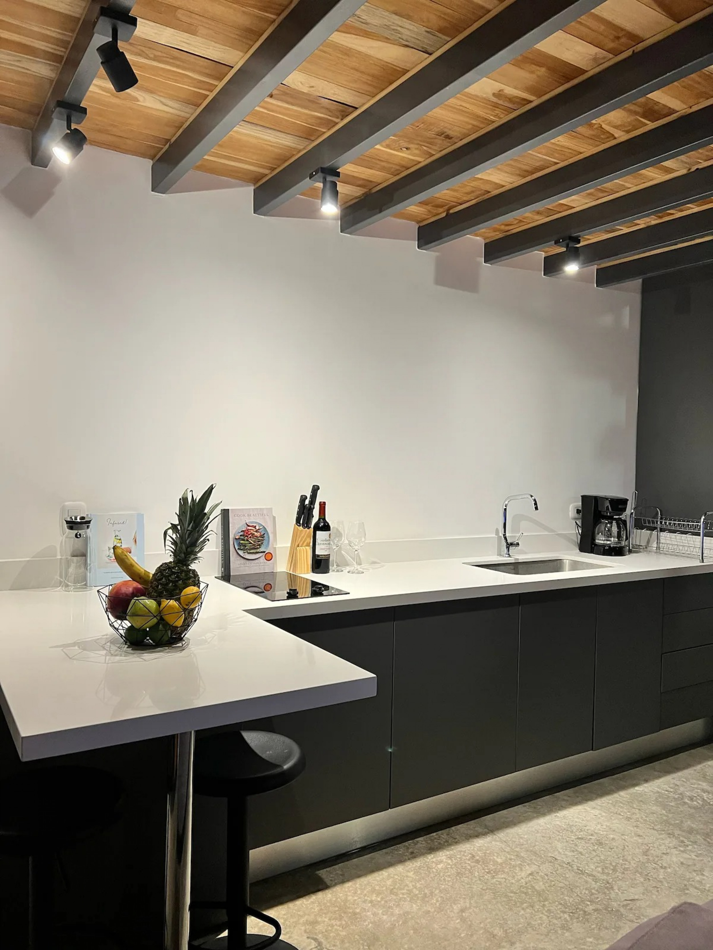 Modern 1-bed House for sale steps from the beautiful Malpais Beach