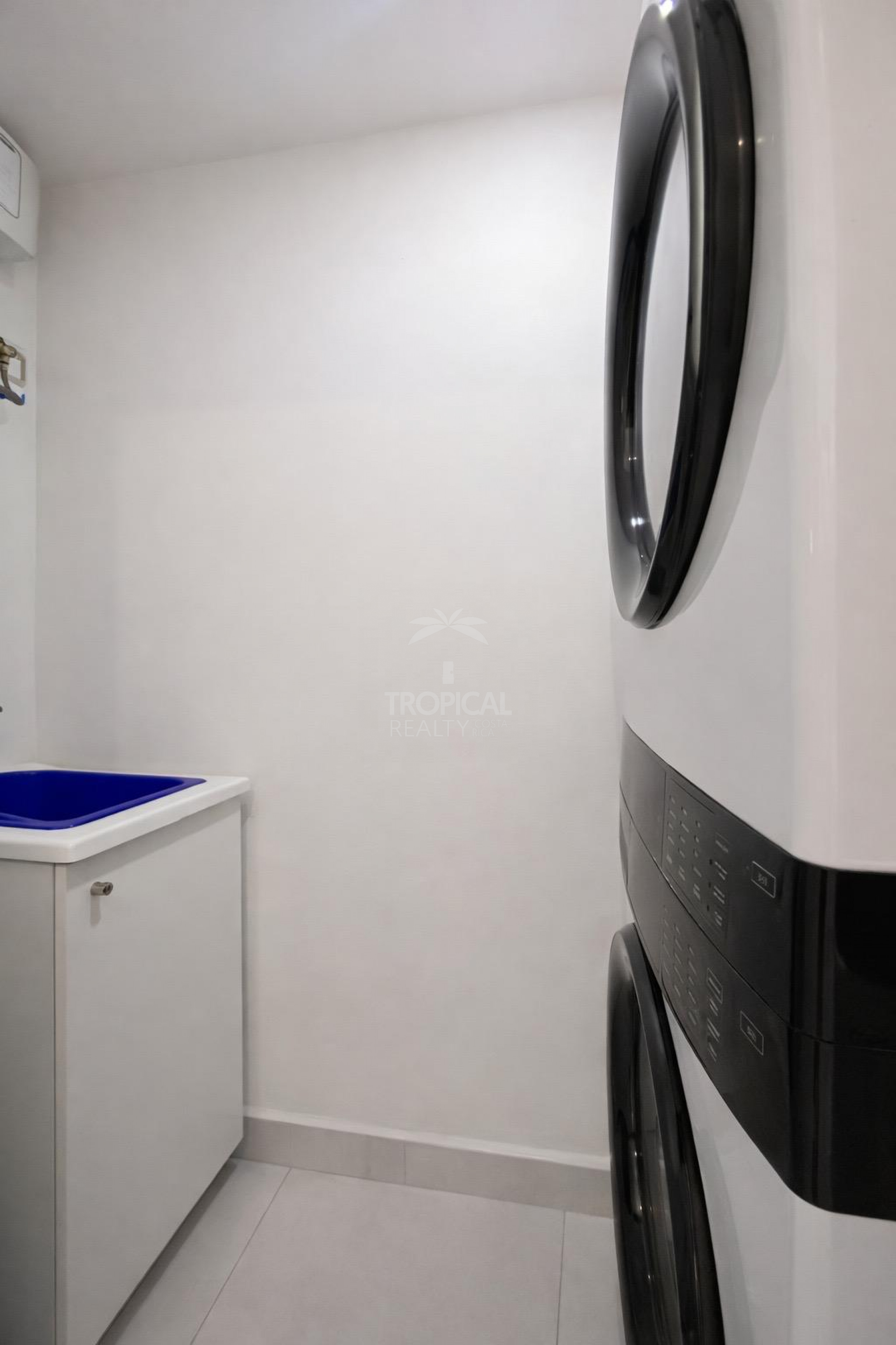Modern Two-Level Apartment for Sale in Soho Paradisus – Rohrmoser