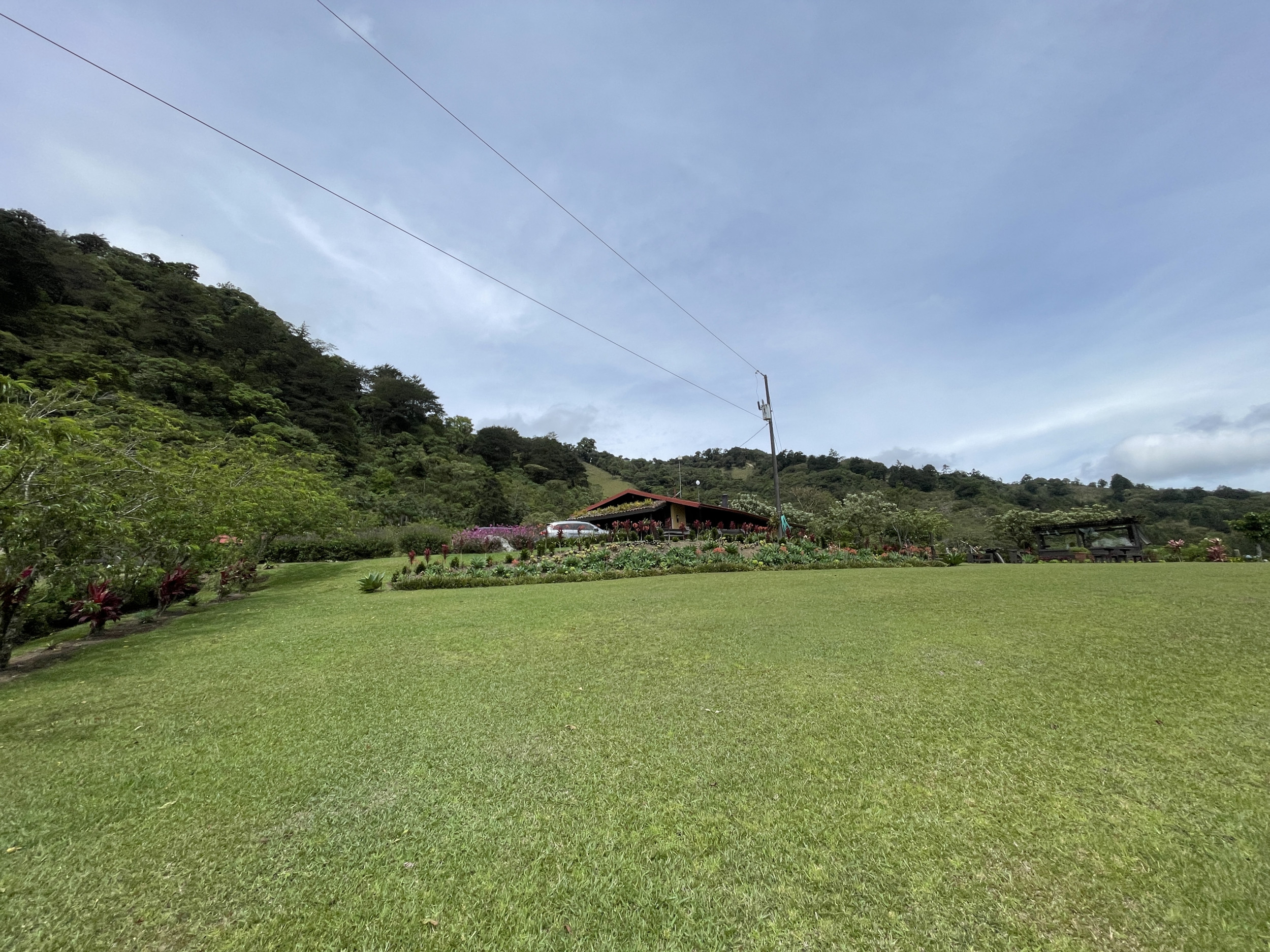 Charming Coffee Retreat Home with Stunning Views and Gourmet Coffee Plantations