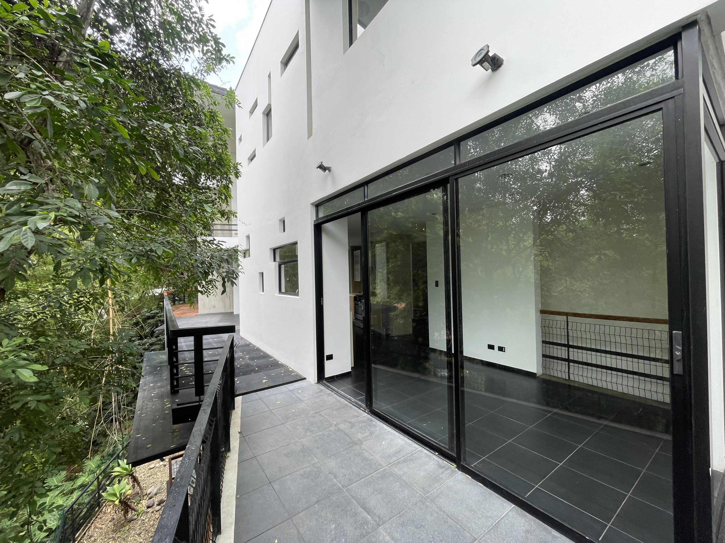 Villa Real Santa Ana: Stunning Contemporary Investment Property with Panoramic Views