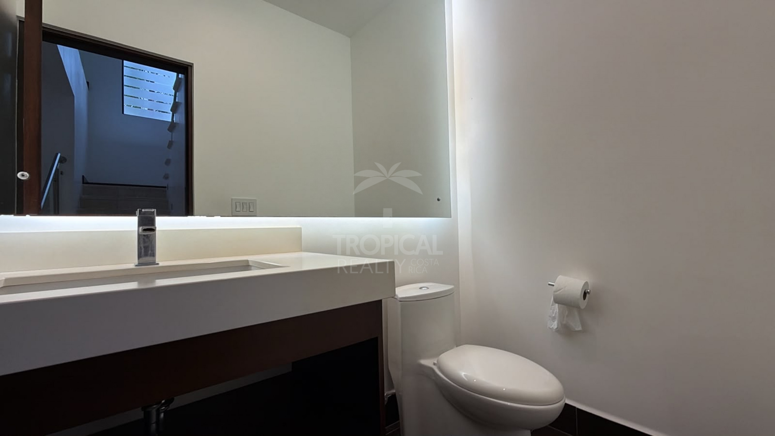 Luxury Living at Lomas del Valle Condominium