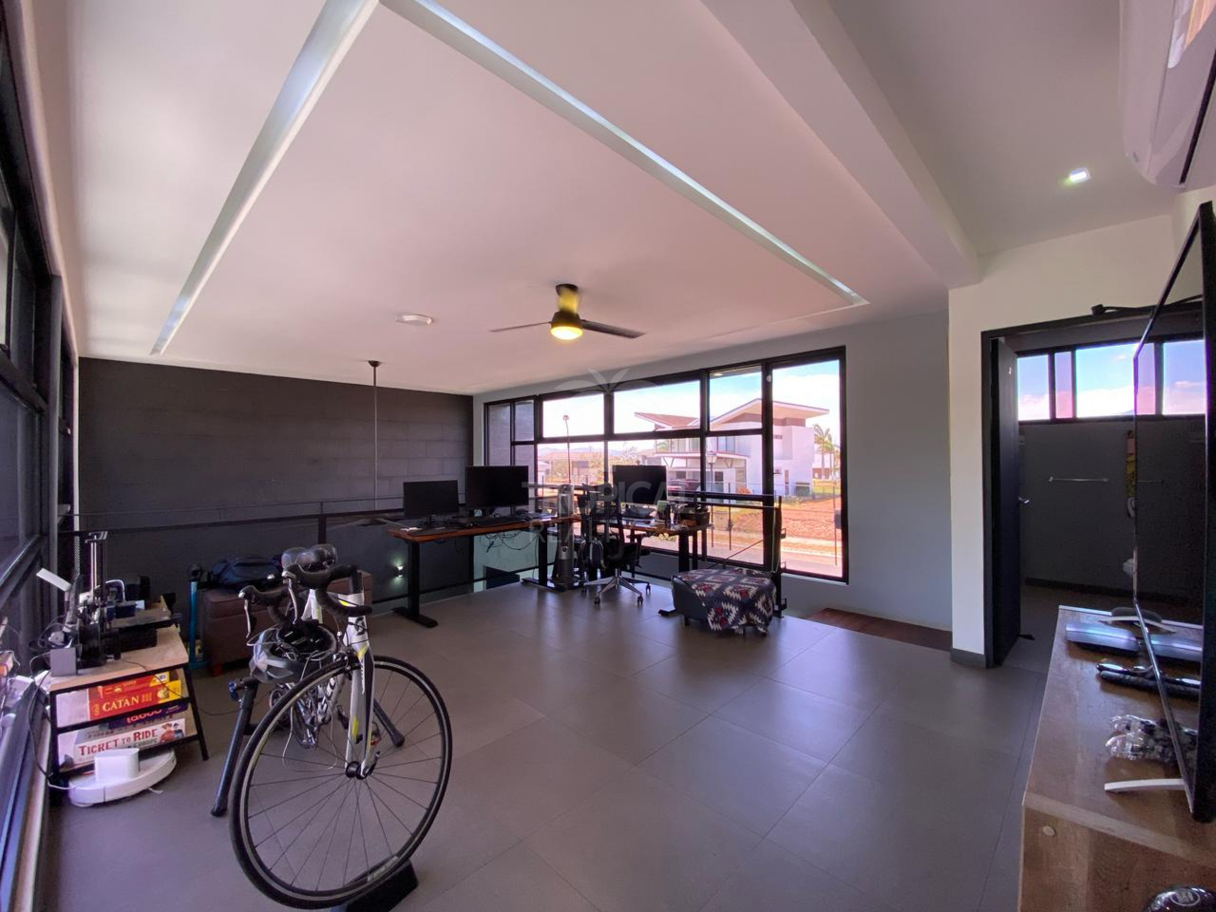 Modern Home with Private Pool in Hacienda Los Reyes – RENTED