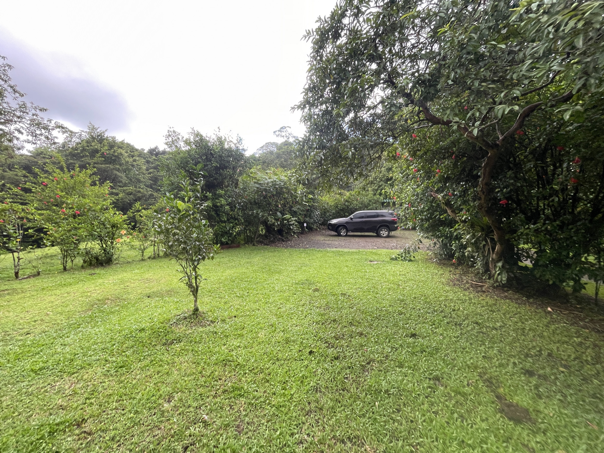 65-Acre Lakeview Property in Nuevo Arenal, Ideal for Family Residential Development