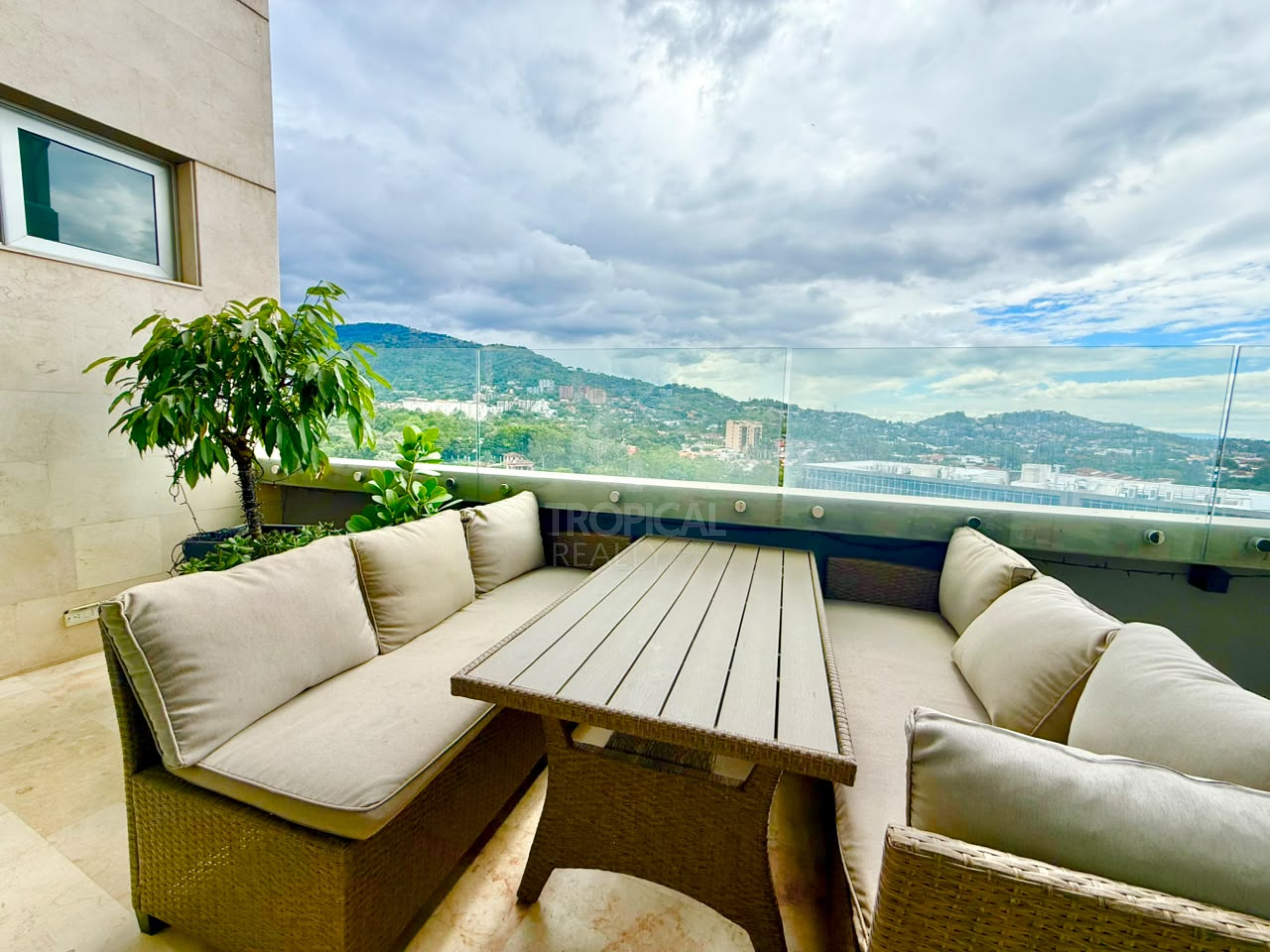 Luxurious Condo for Sale in Central Park Escazú – 3 Bedrooms, Premium Location, and Exclusive Lifestyle