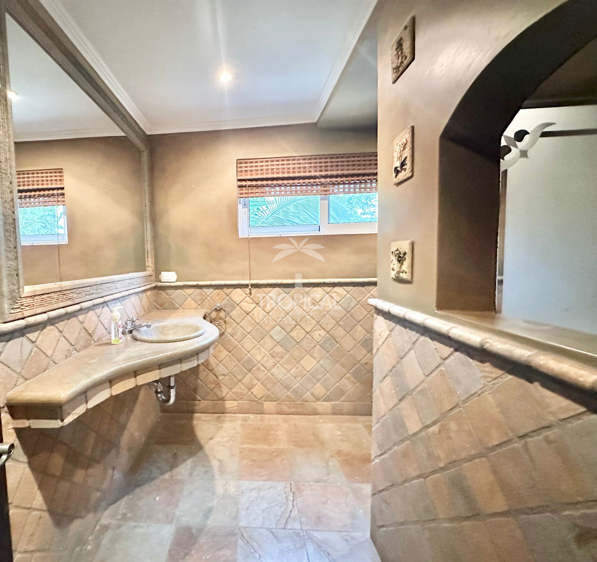 Villa Real for sale or rent