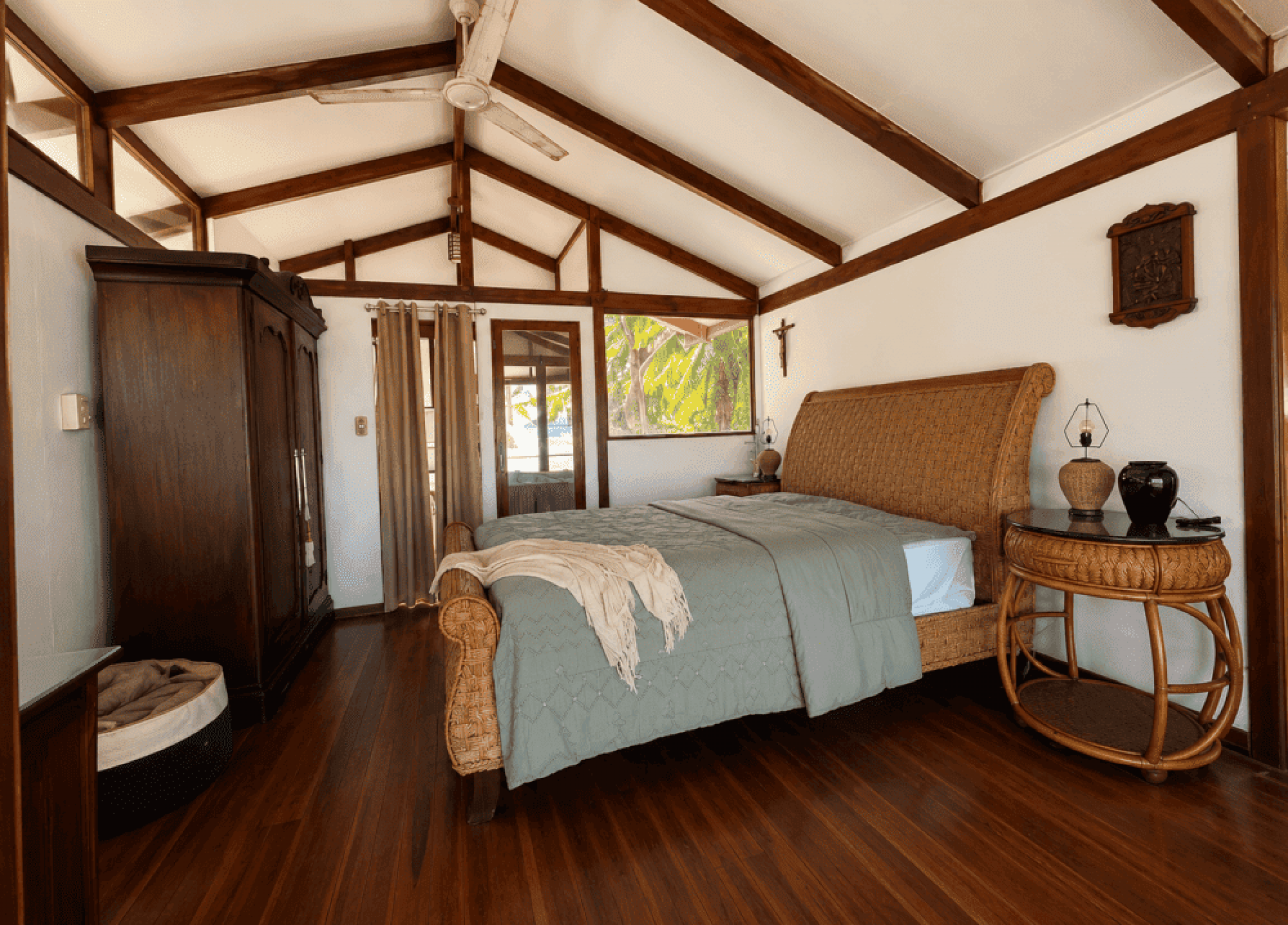 Oceanfront Estate in Playa Tivives – A Private Coastal Retreat on Costa Rica’s Pacific Coast