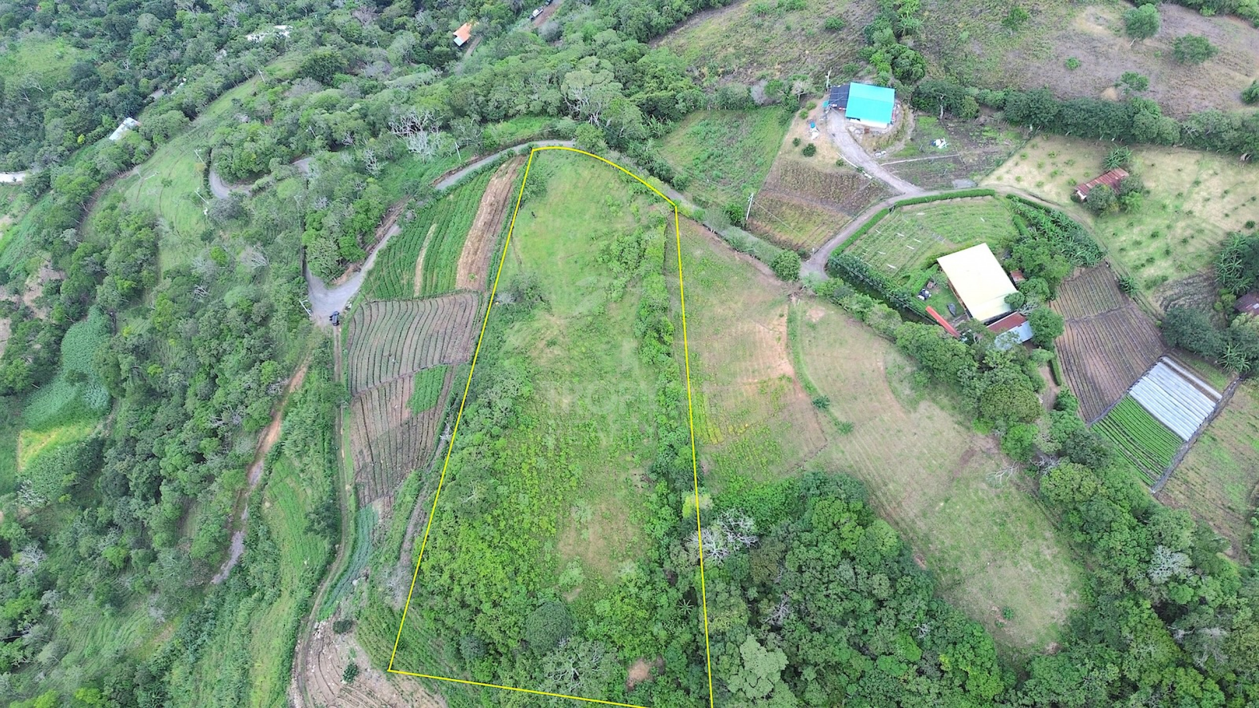 Lote de 11,000 m² (2.72 Acres) en Venta en Salitral de Santa Ana, Carretera a Escazú