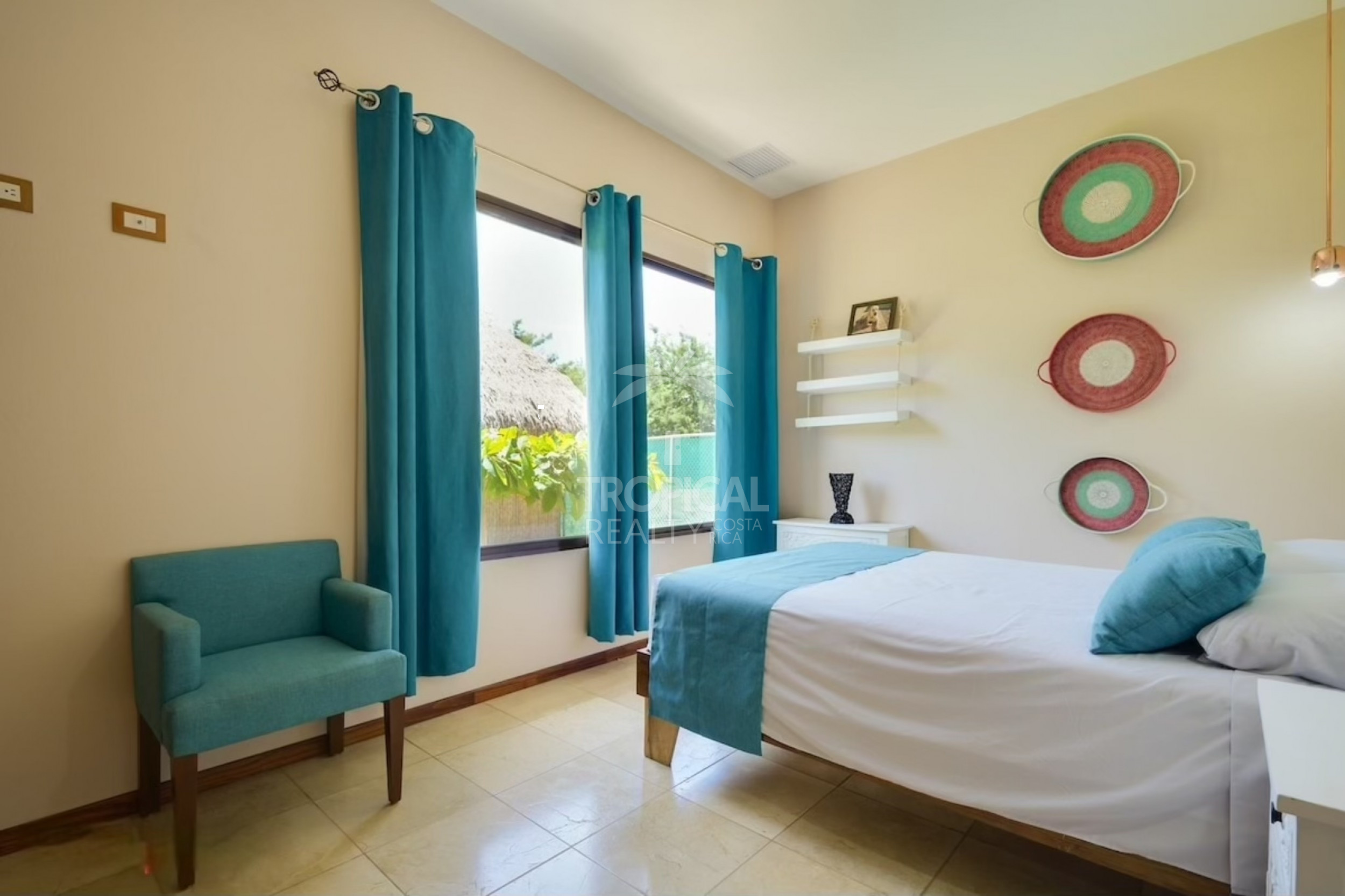Luxurious Boutique Hotel for Sale: Potrero Beach Paradise, Guanacaste
