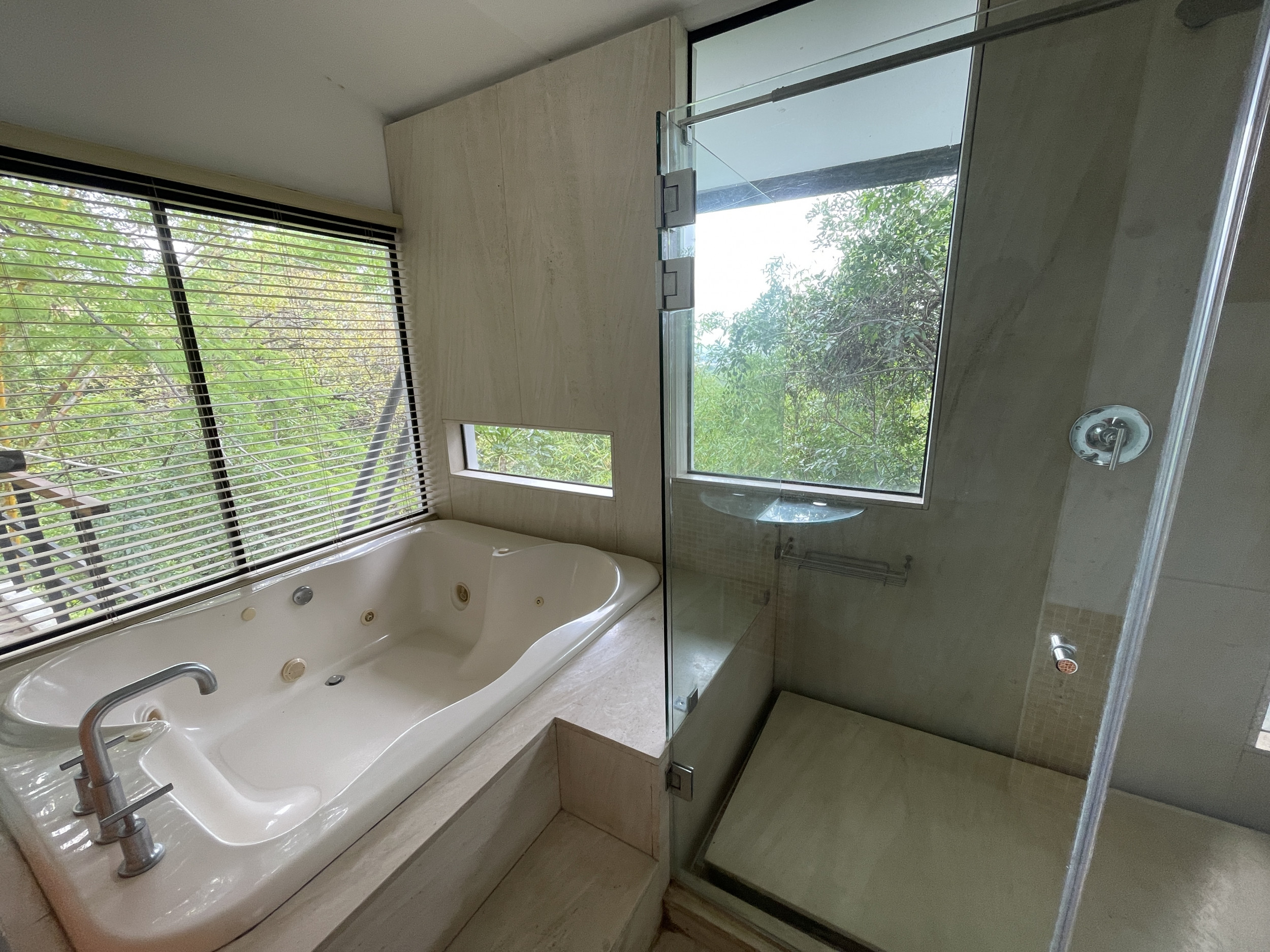 Villa Real Santa Ana: Stunning Contemporary Investment Property with Panoramic Views