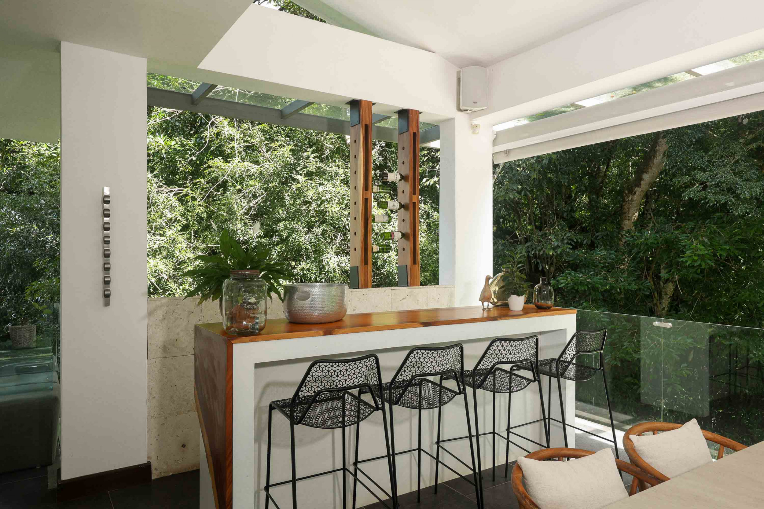 Exclusive Contemporary Home with Forest Views in Cerro Colón