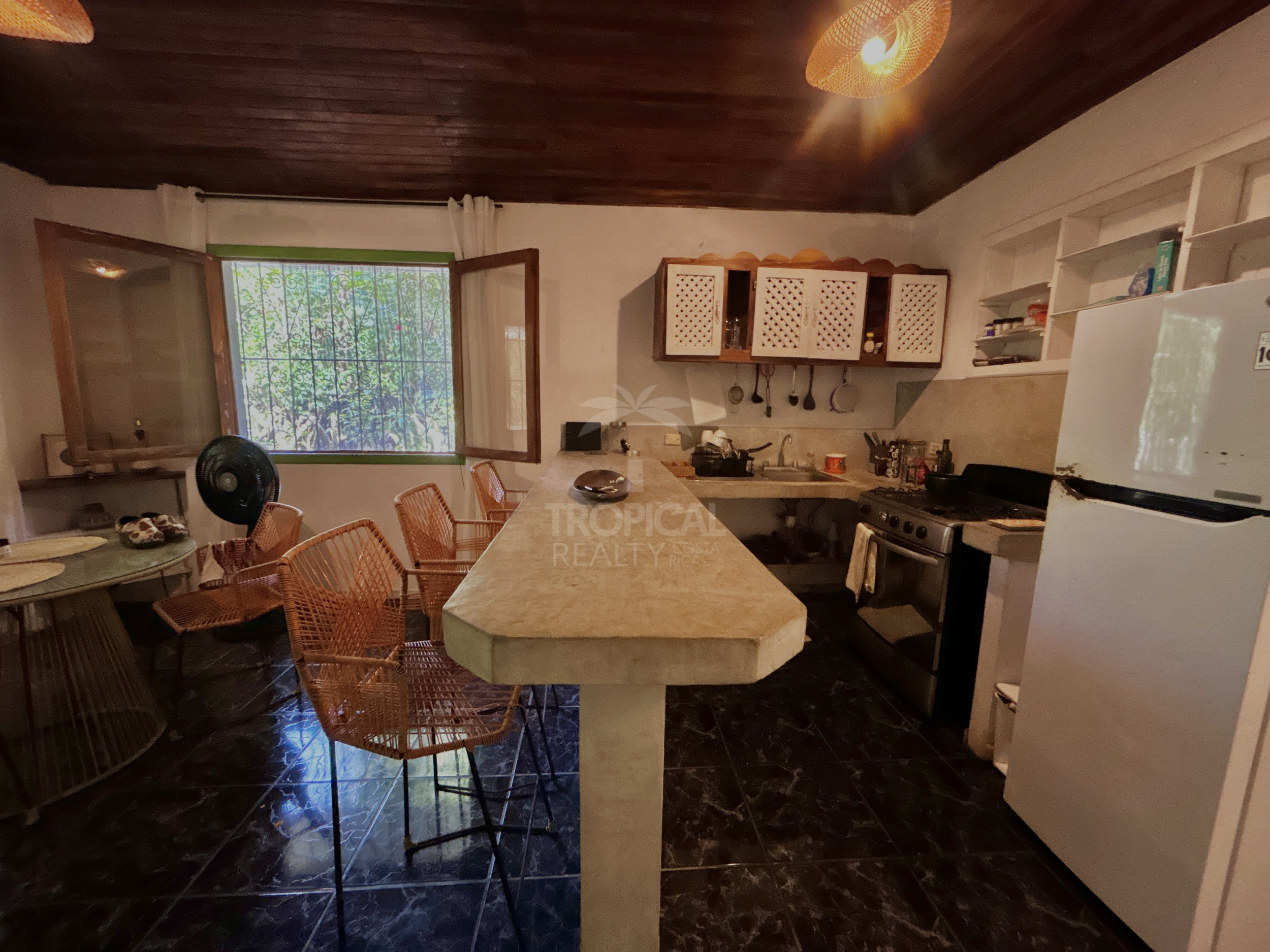 Long-Term Rental Home in Malpaís – Walking Distance to the Beach & 8 Minutes from Santa Teresa