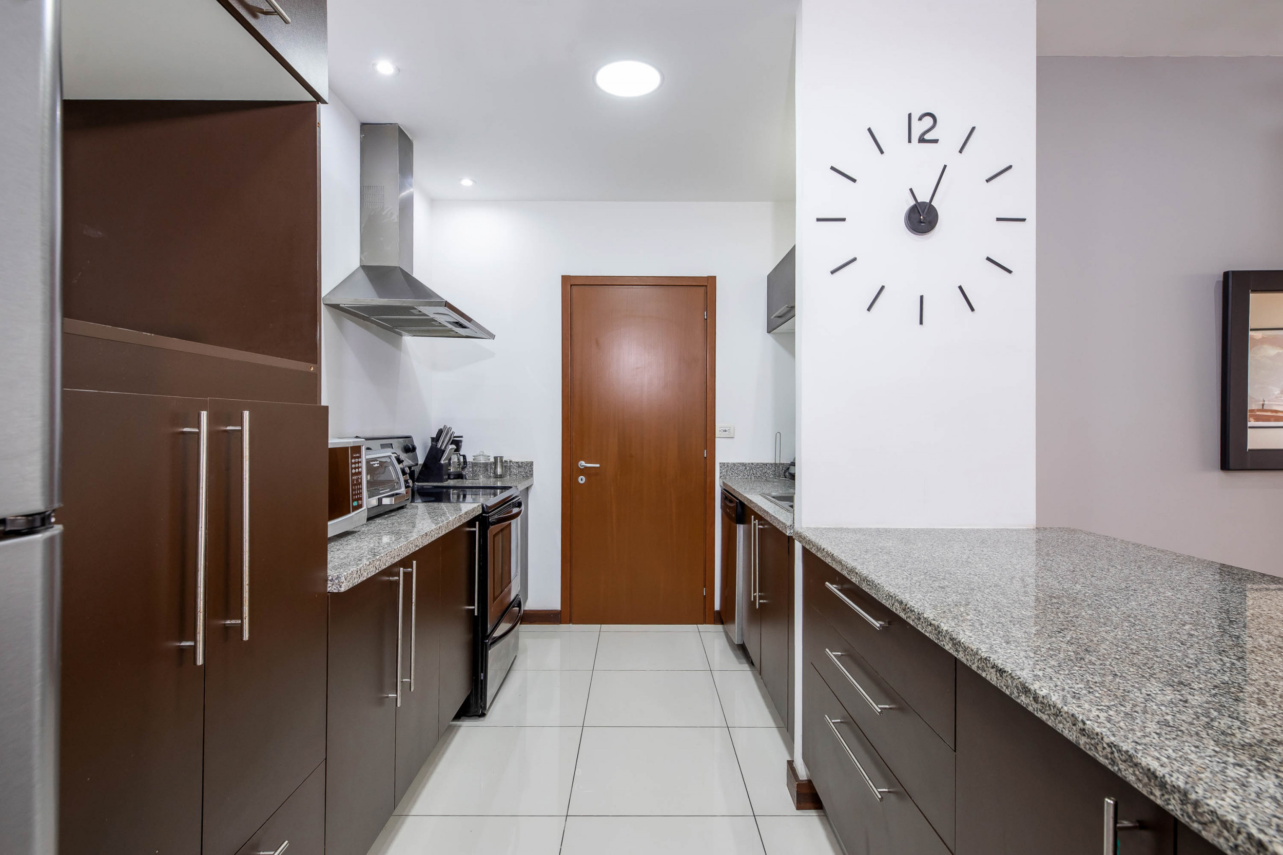 Stunning 1-Bedroom Apartment with Panoramic City Views in Bello Horizonte, Escazu - Luxury Living