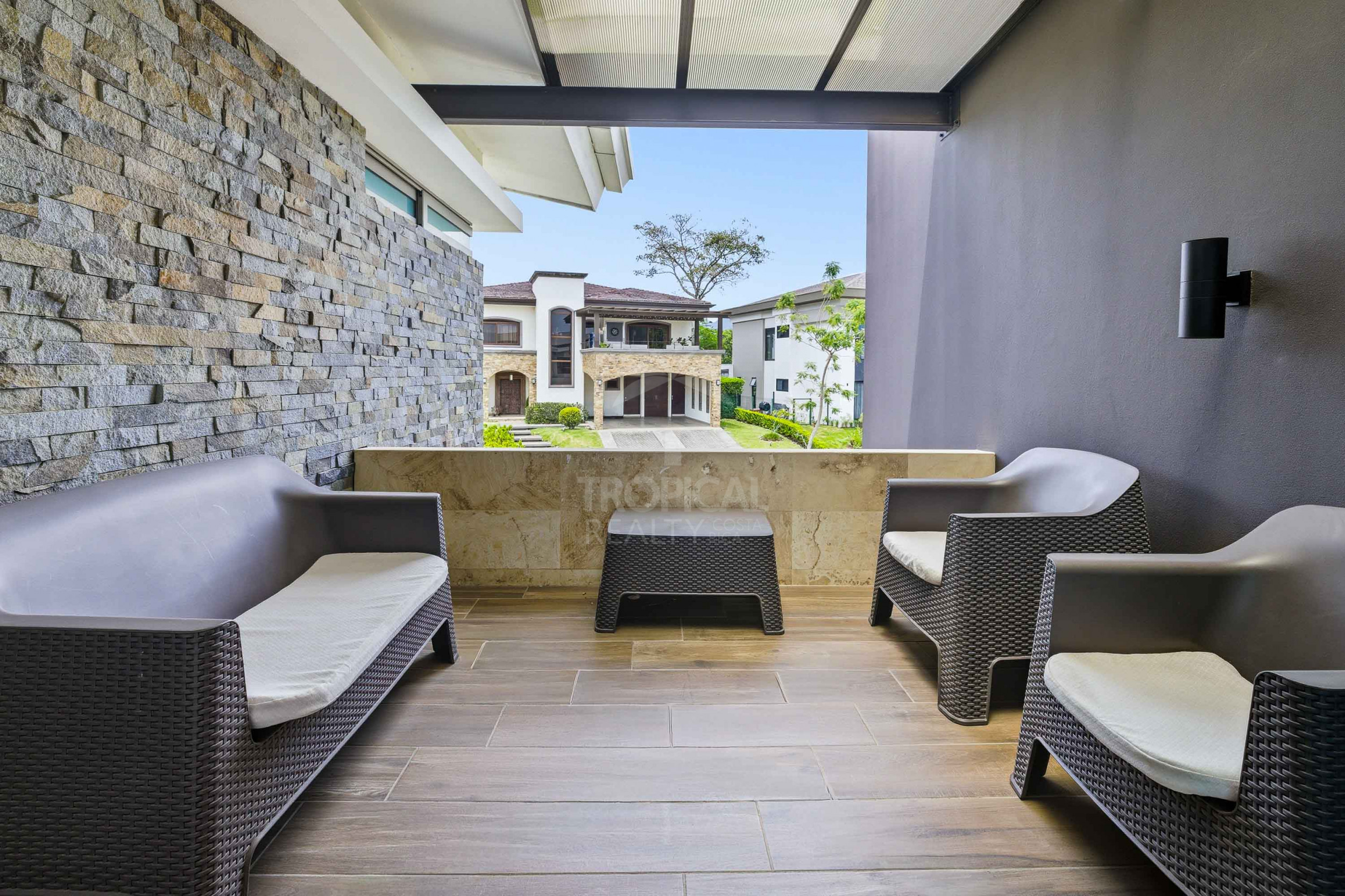 Luxury Contemporary Residence in Hacienda Espinal – Exceptional Spaces for Elevated Living