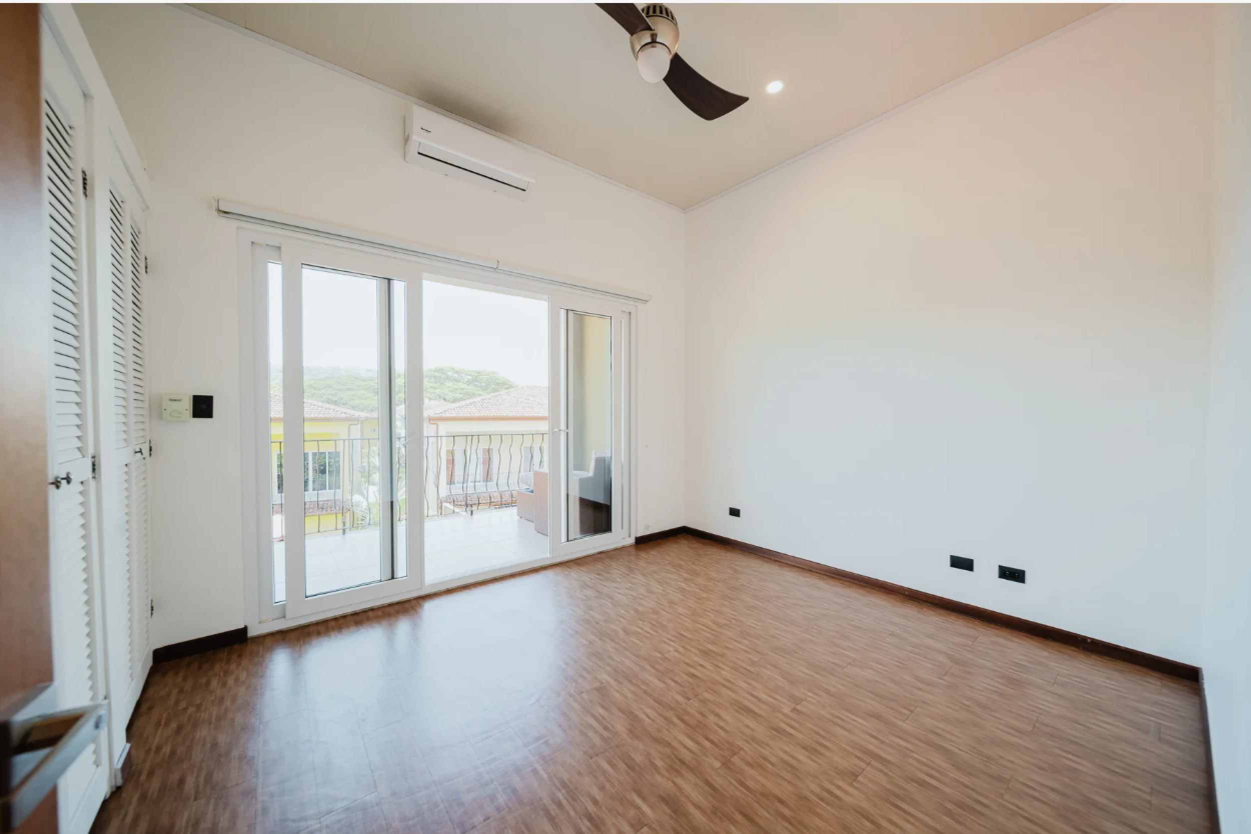 4-Bedroom Townhouse for Sale in Herradura – Reserva Las Lomas near Los Sueños Marina