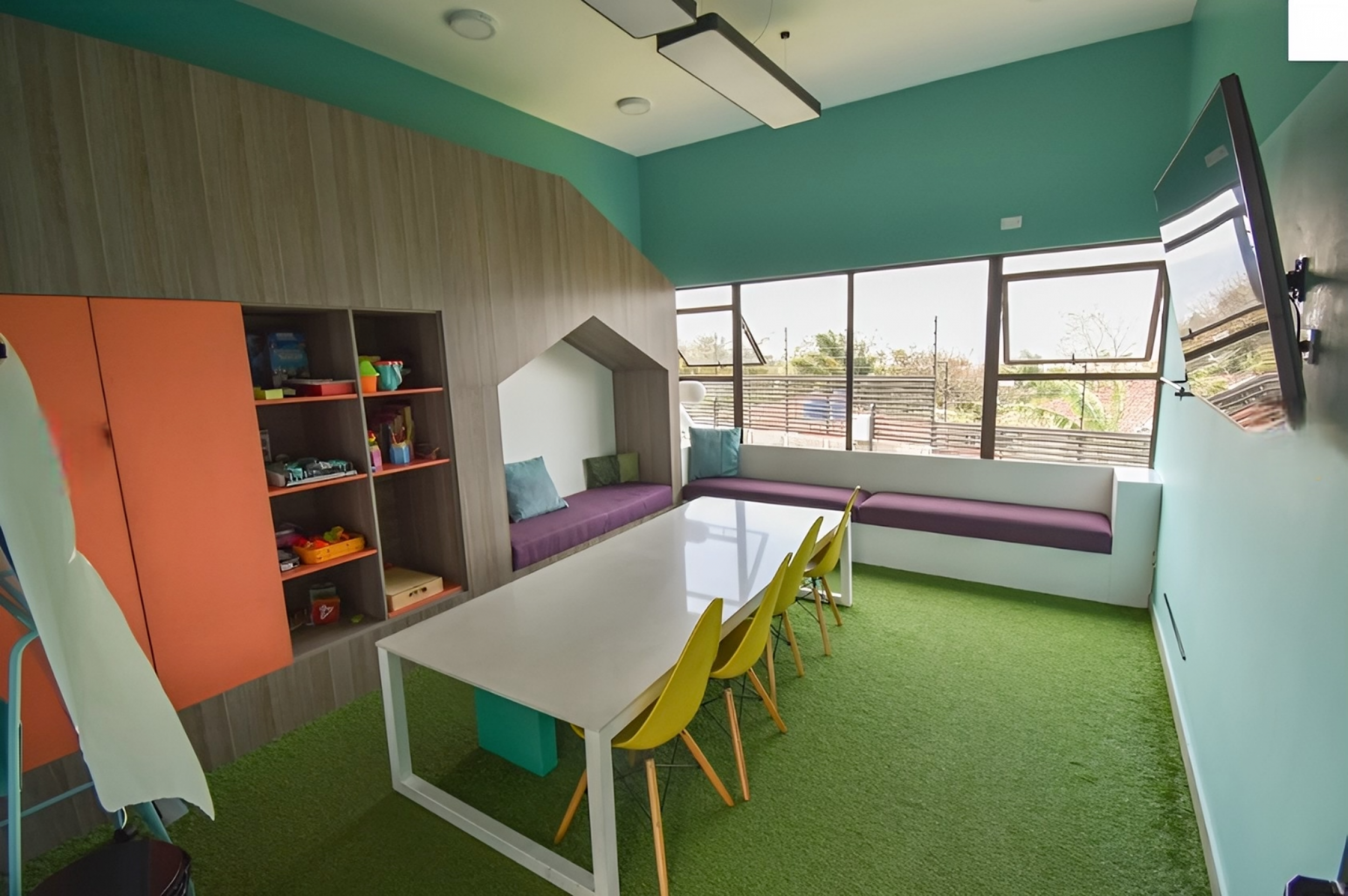 Contemporary Townhouse for Sale in a Private Gated Community, Escazú