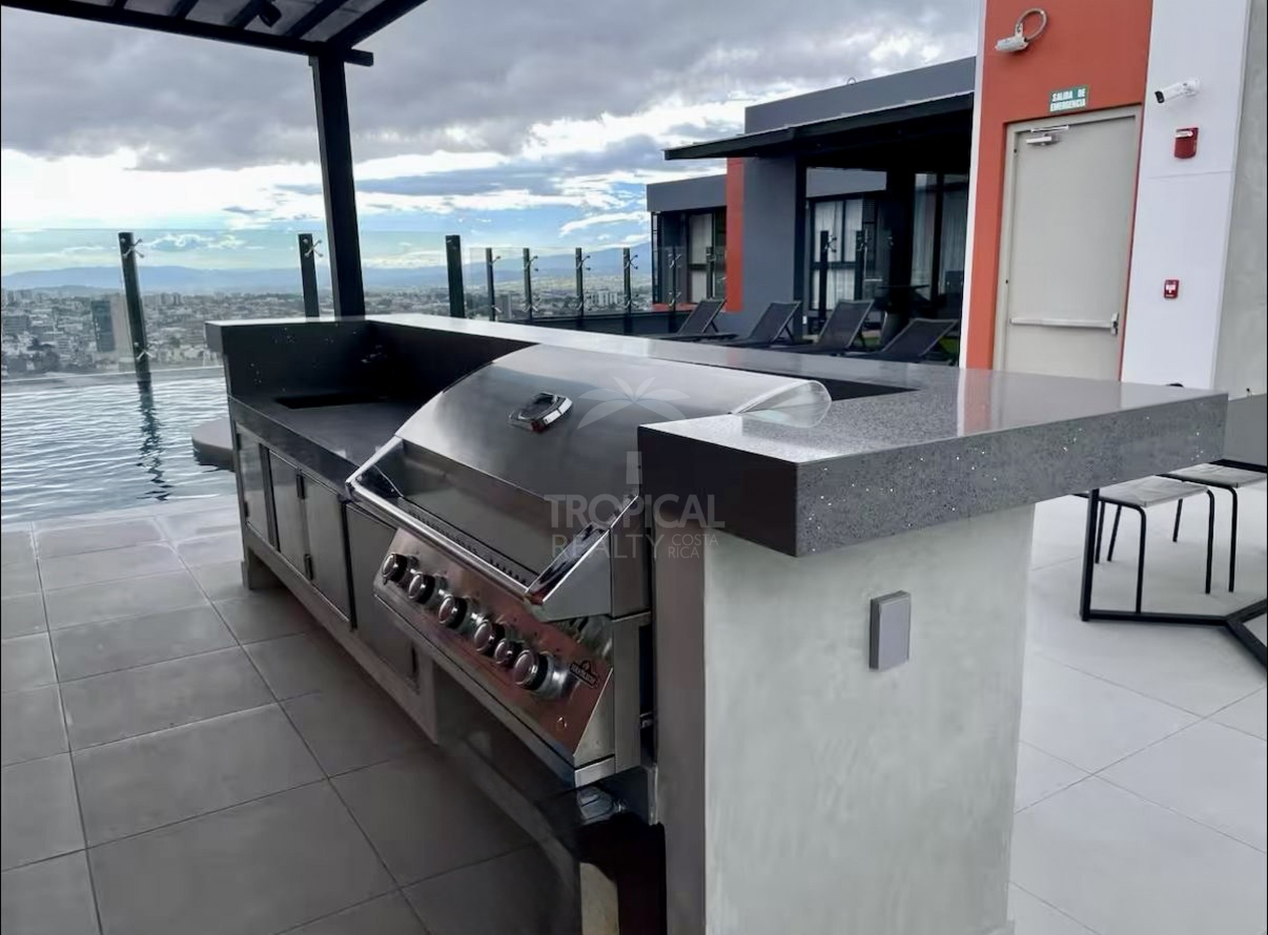 For rent Modern Penthouse in Barrio Escalante | Urban Living with Panoramic Views