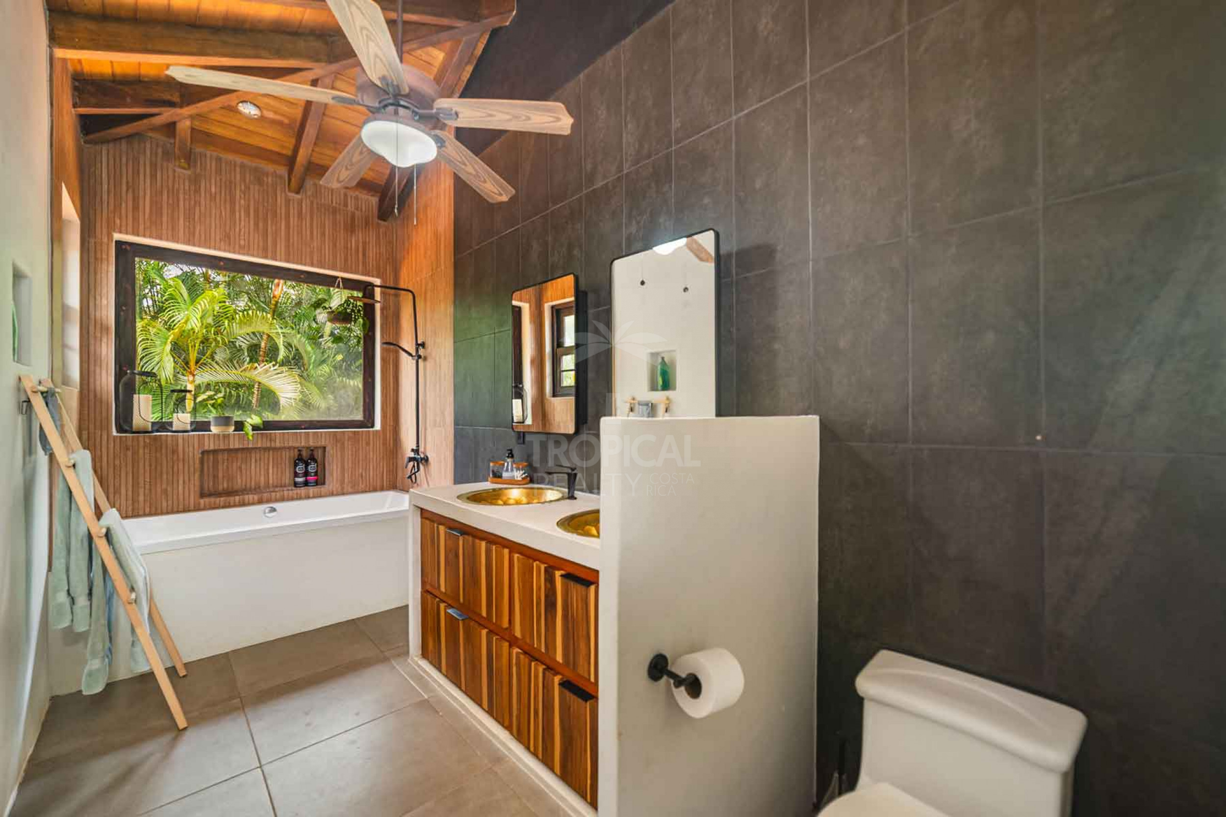 Villa Meridiana – Sustainable Luxury Estate with Ocean Views in Guanacaste