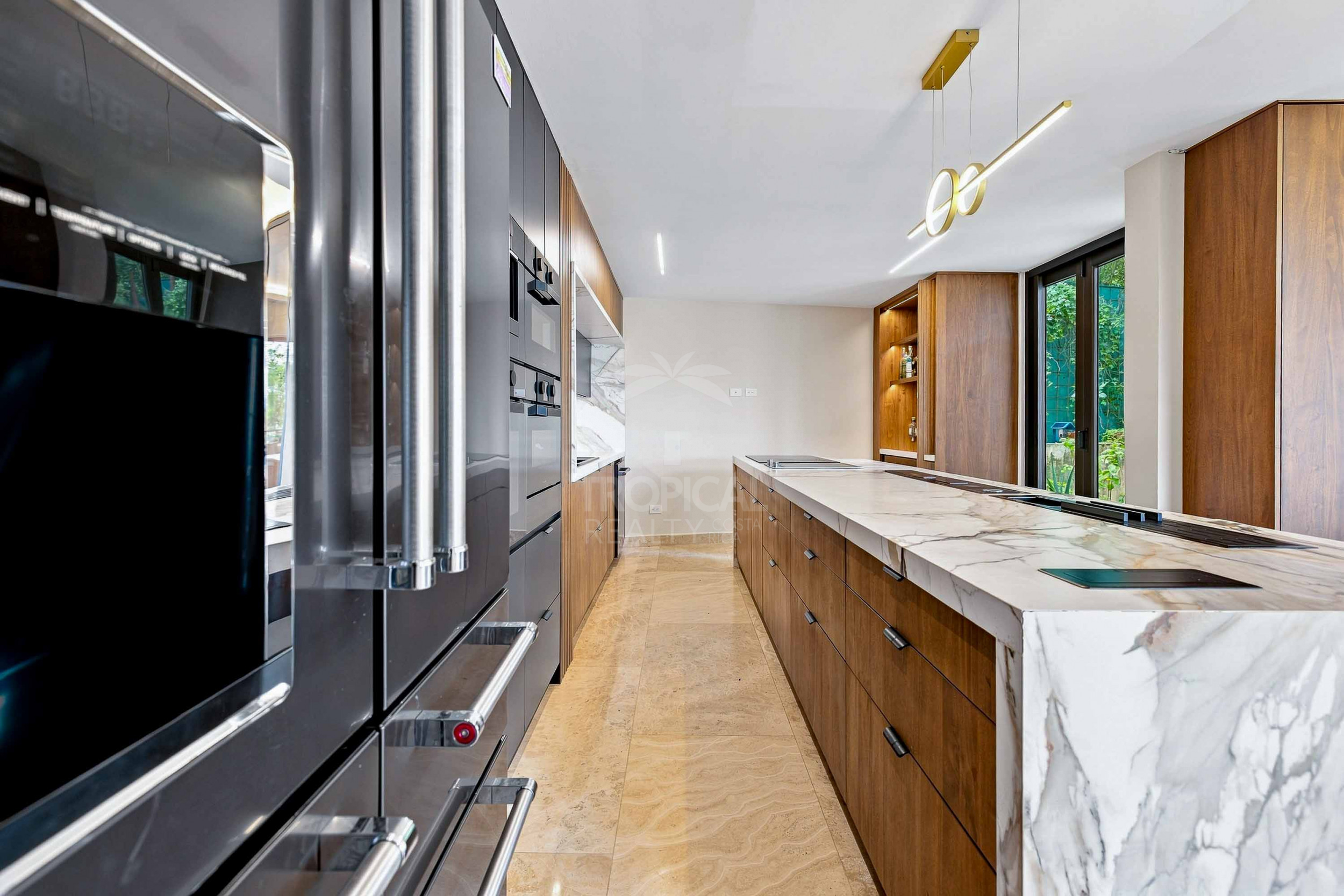 Valley View Luxury Home — Gated-Community Living in Santa Ana, Costa Rica
