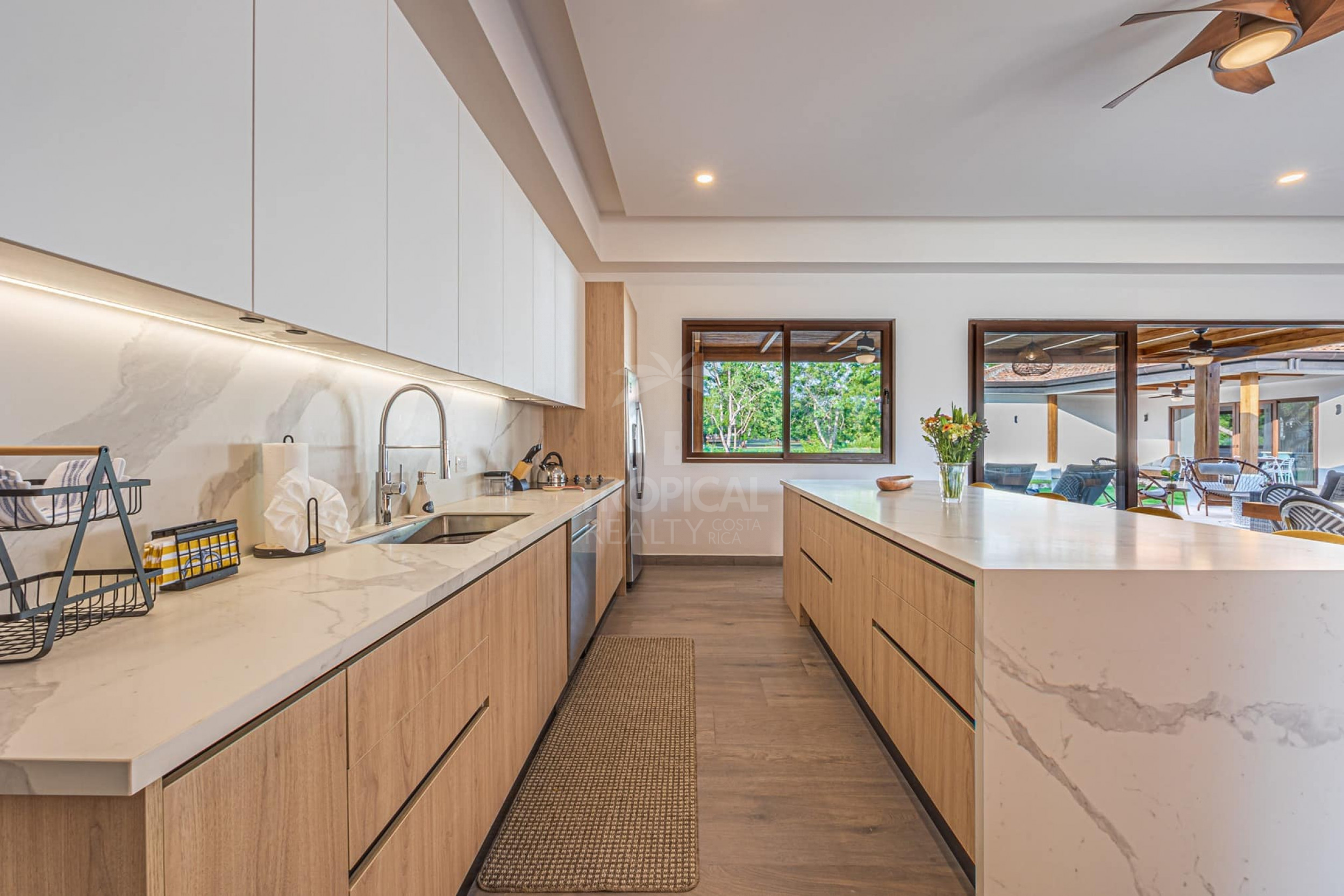 Luxury Villa in Hacienda Pinilla – Guest House, Private Pool & Resort-Style Living