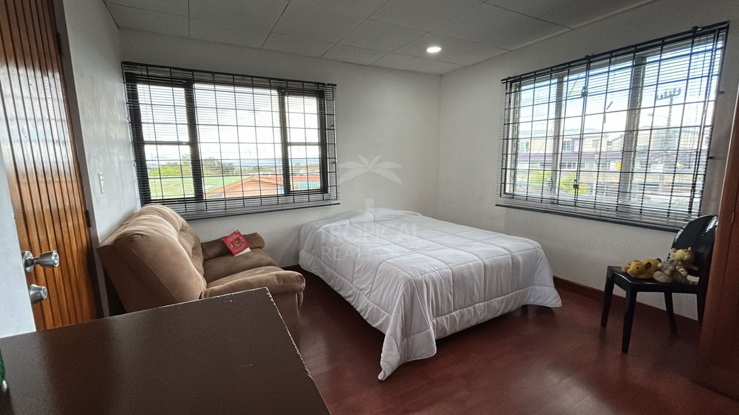 For Sale: House with Mixed Land Use in Granadilla – Large Lot with Development Potential | $819,000